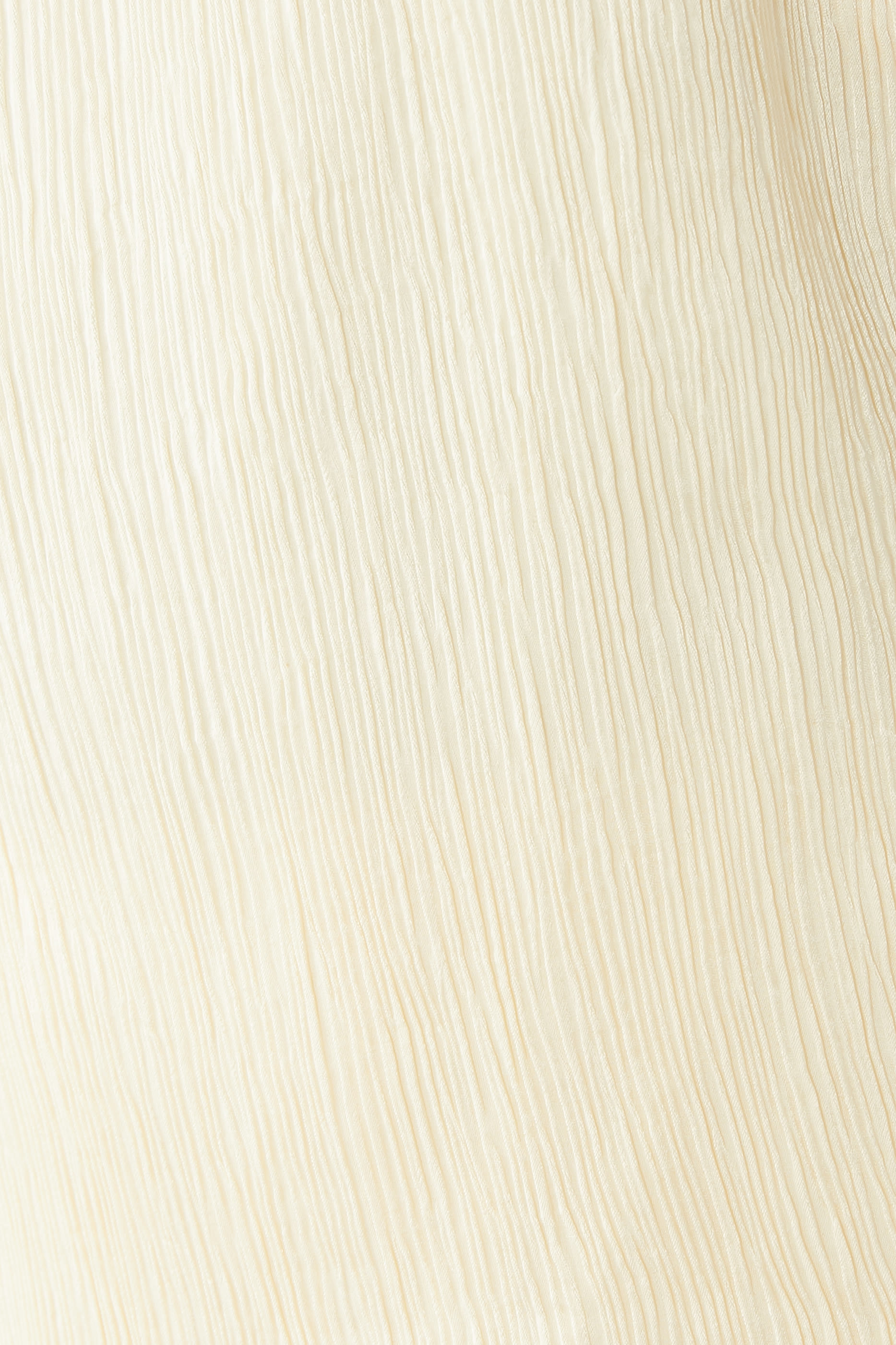 بلوزة أناييس بلا أكمام