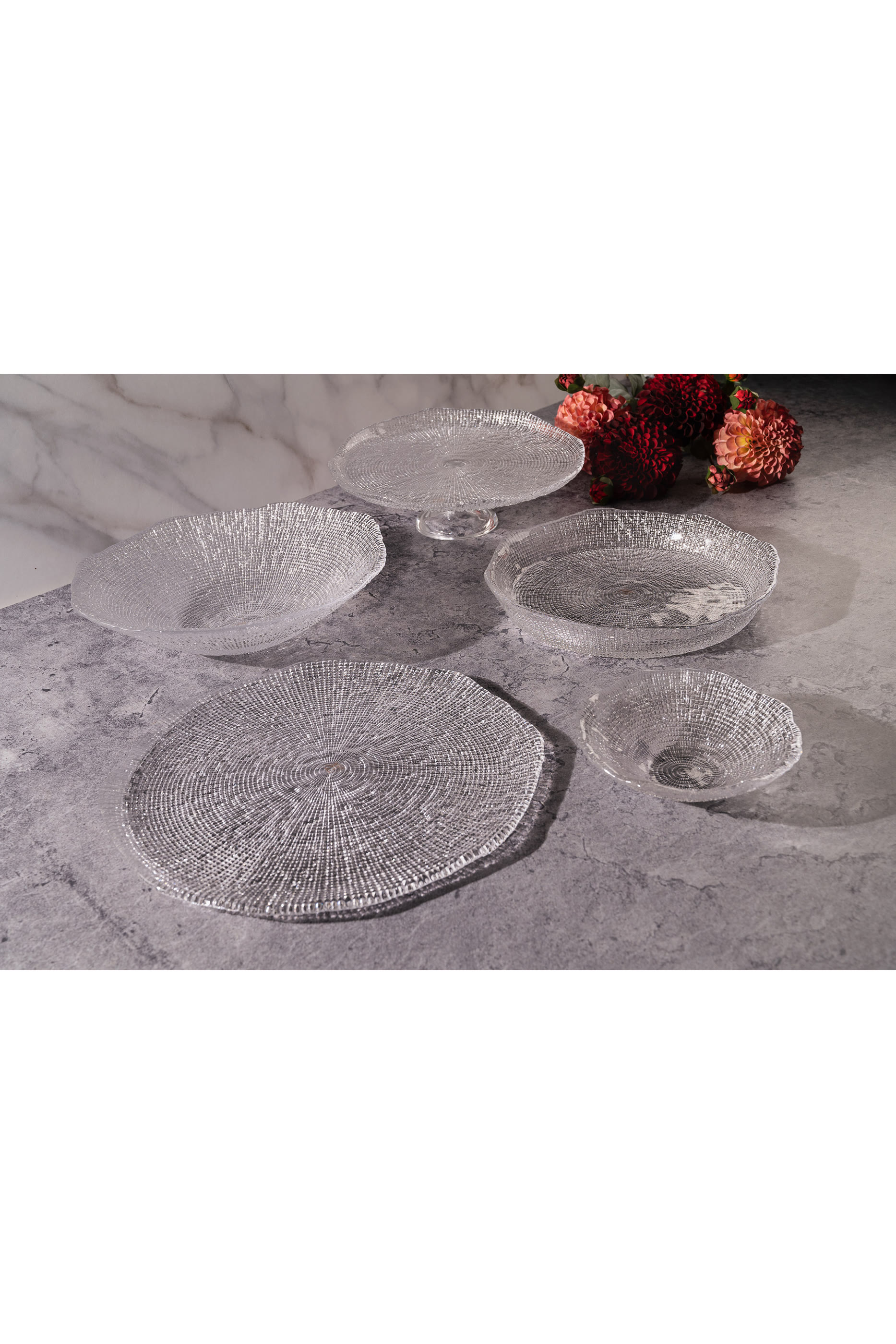 طبق كيك ديامنتى بقاعدة شفافة