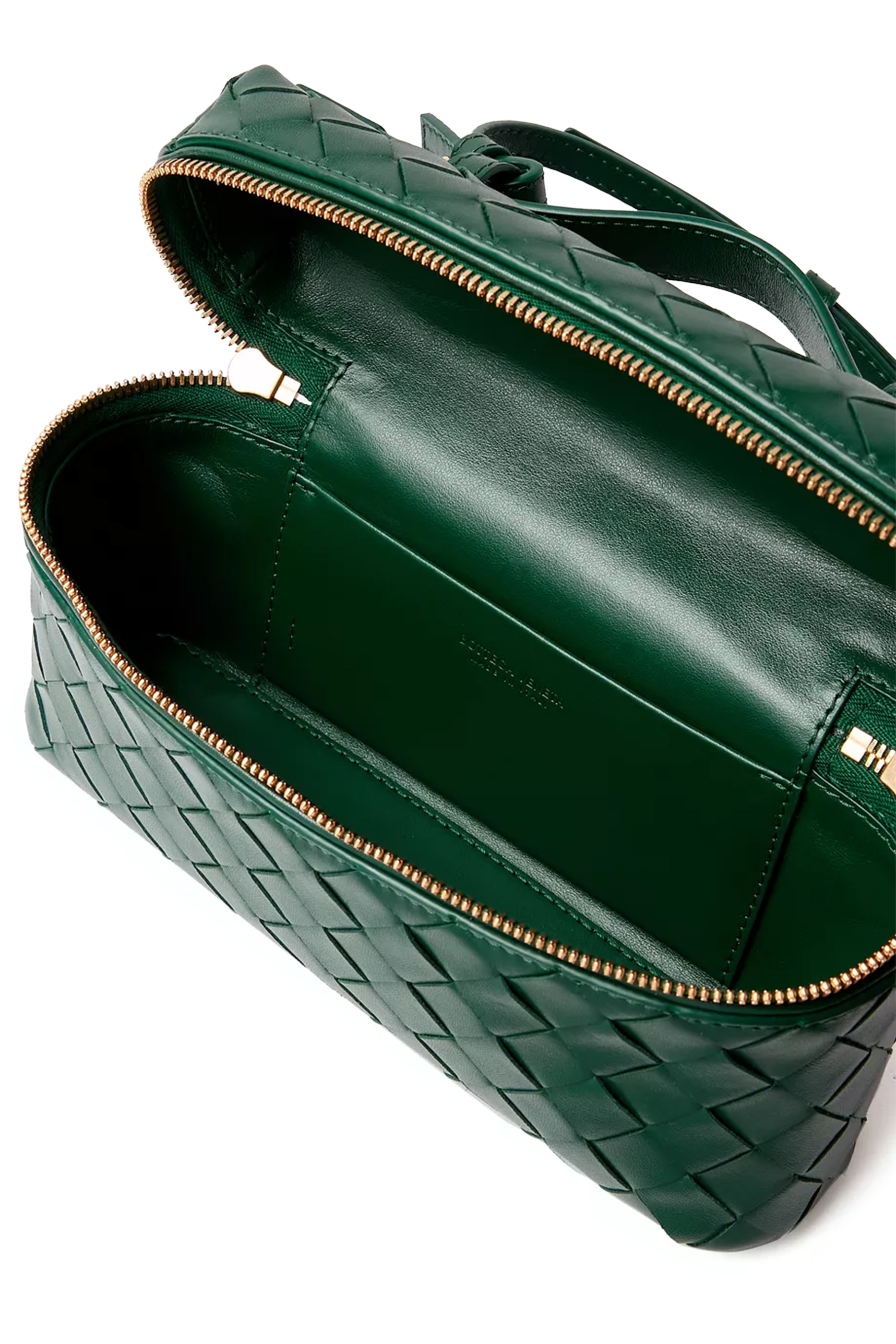 حقيبة مستحضرات تجميل بحمالة