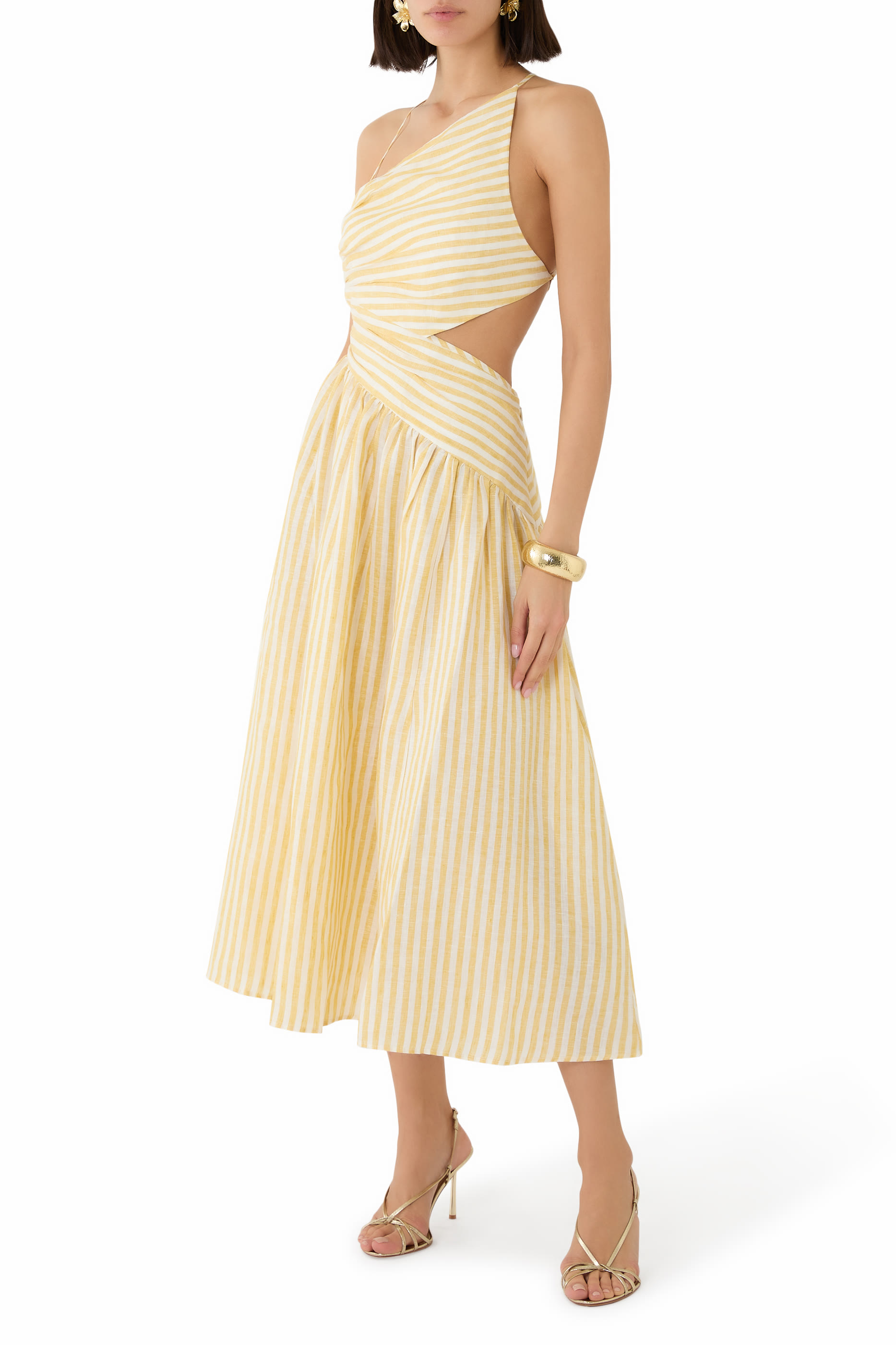 فستان كاسكاديان بتصميم غير متماثل