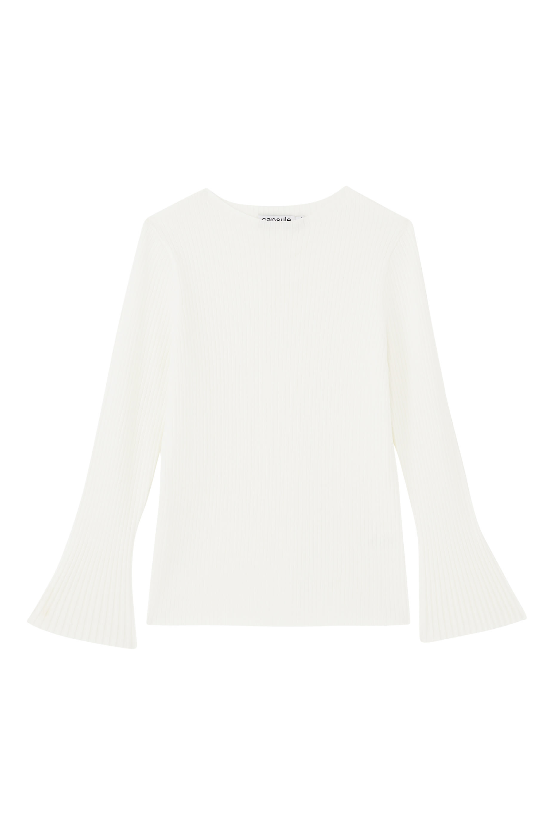 بلوزة بأكمام طويلة وياقة ضيقة