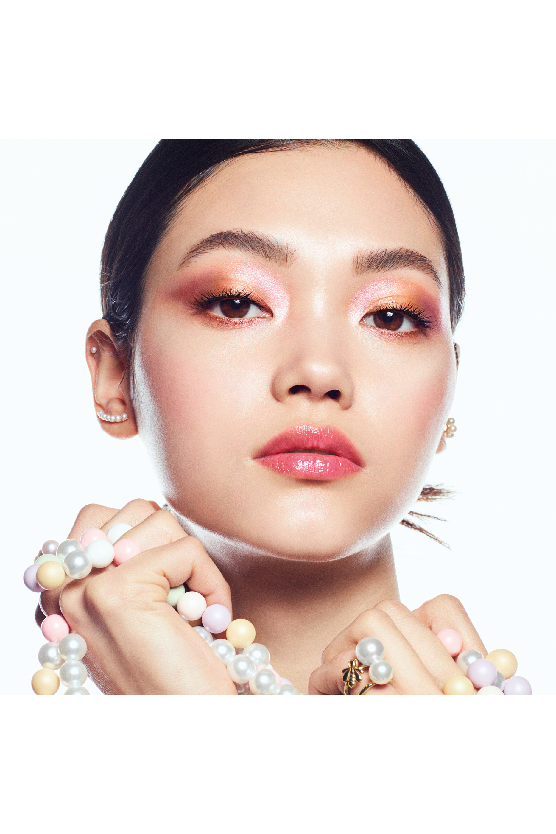 كرات بودرة ميتيوريتس لتثبيت المكياج