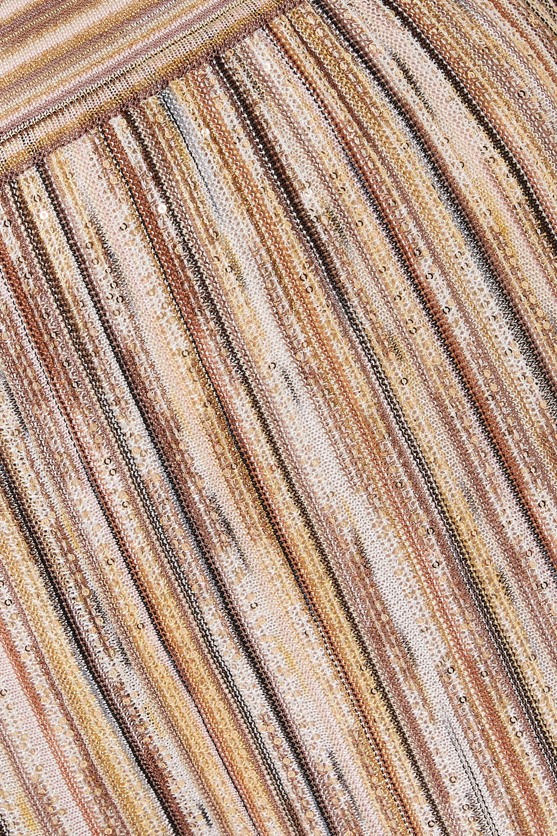 بنطال بقصة واسعة فيسكوز شيفرون لاميه