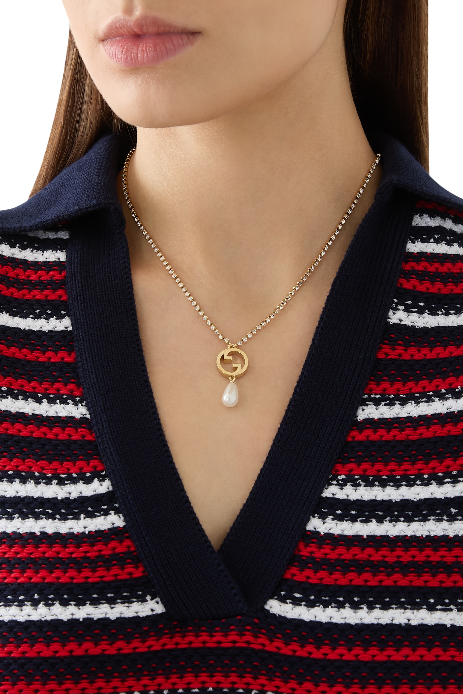 قلادة بلوندي مرصعة بكريستال