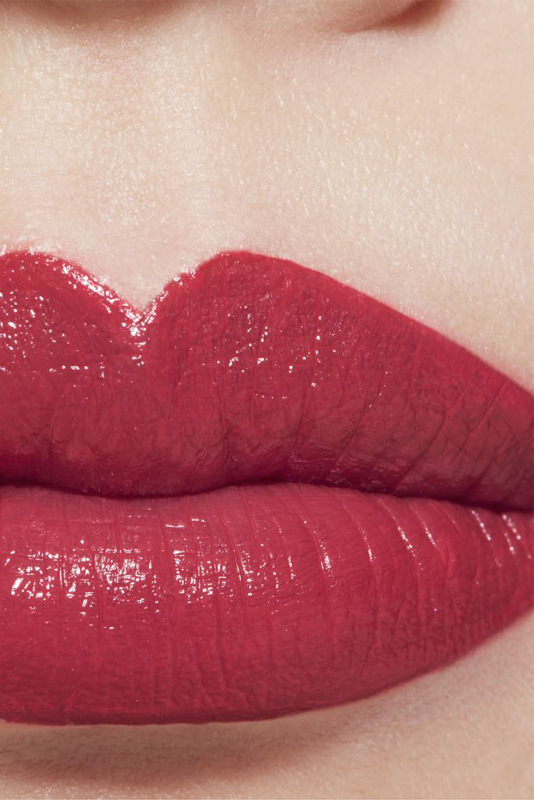 ملون للشفاه عالي الكثافة ROUGE ALLURE