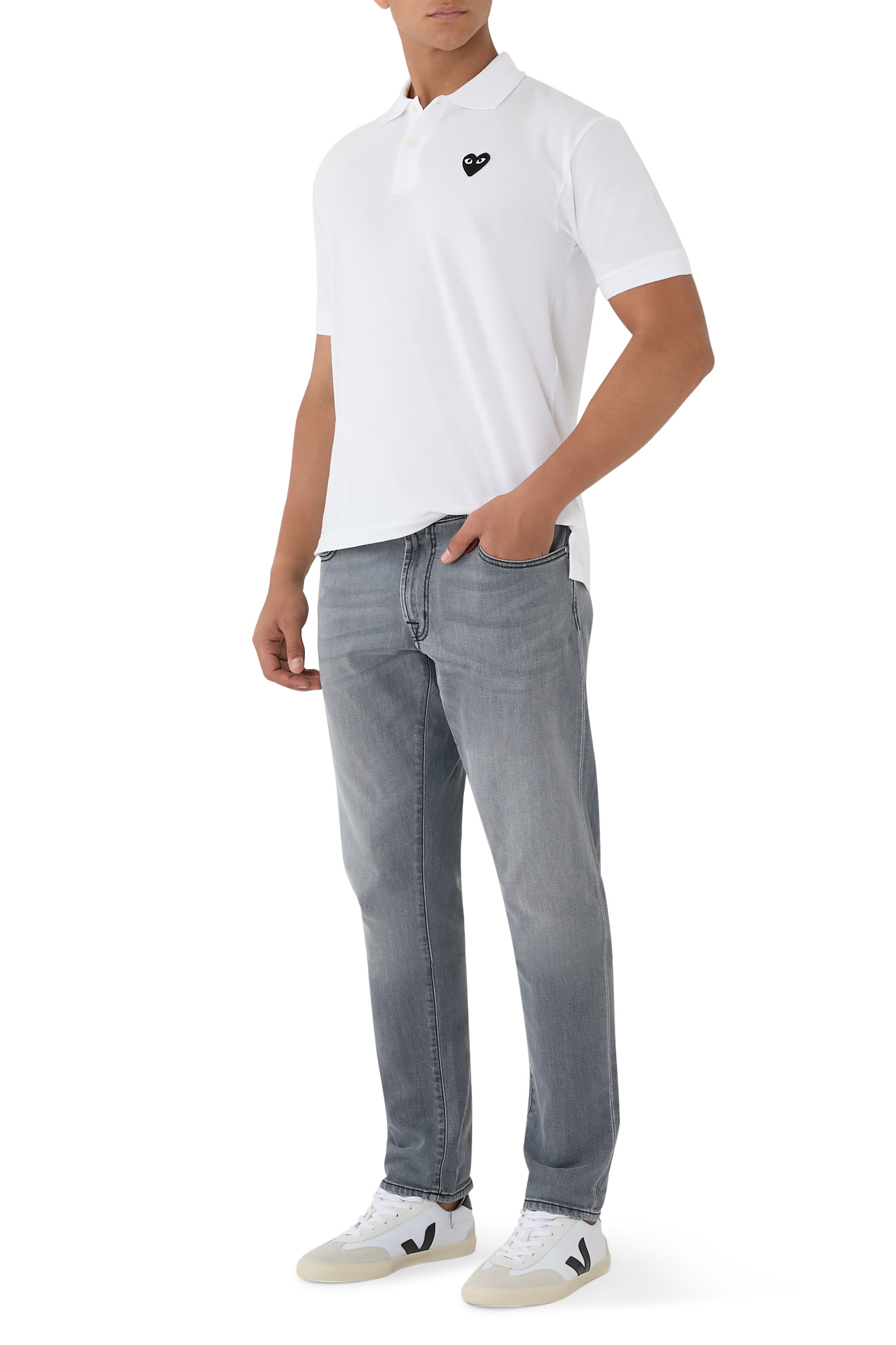 تيشيرت بولو برقعة قلب