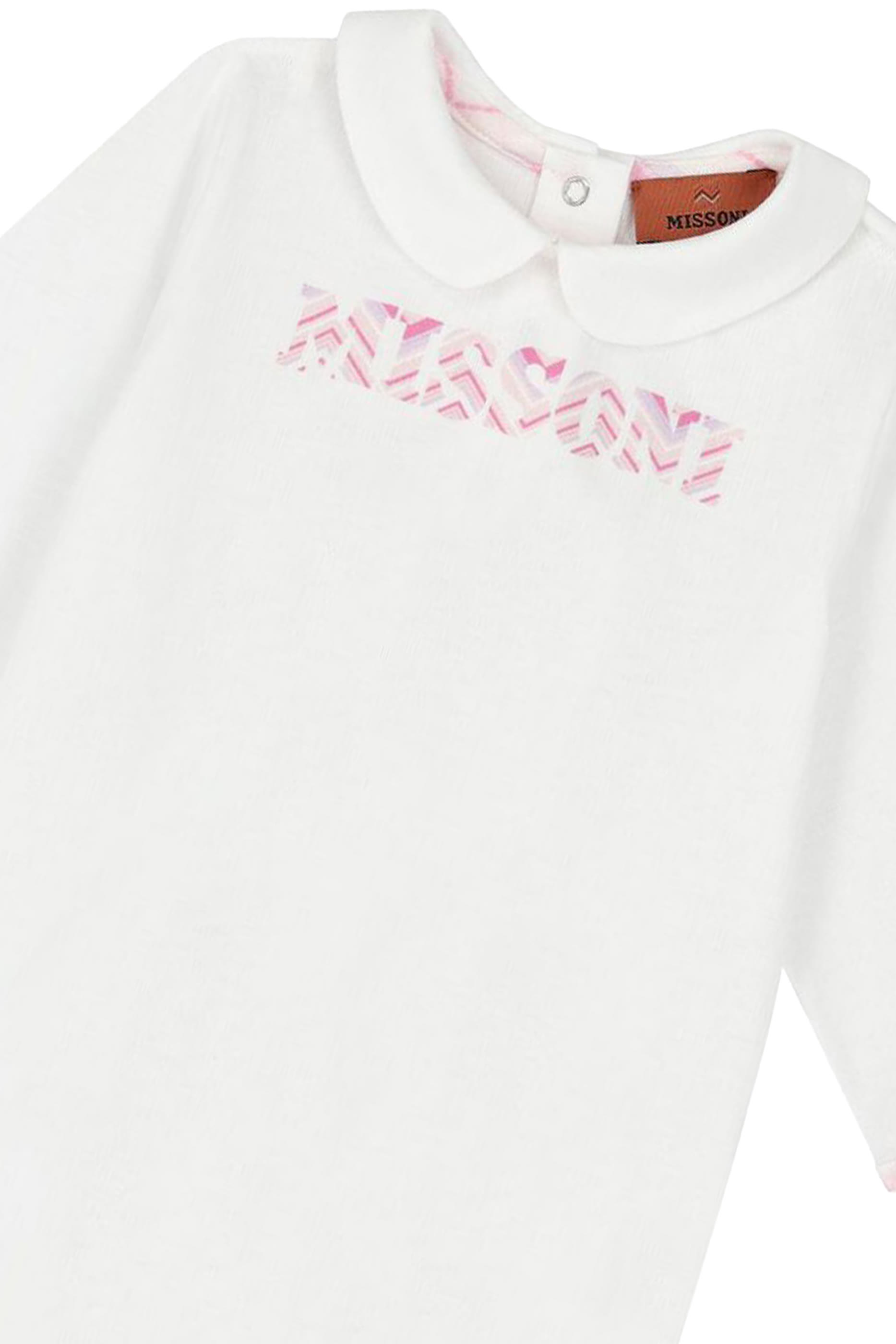 طقم هدية لباس قطعة واحدة بشعار الماركة للأطفال