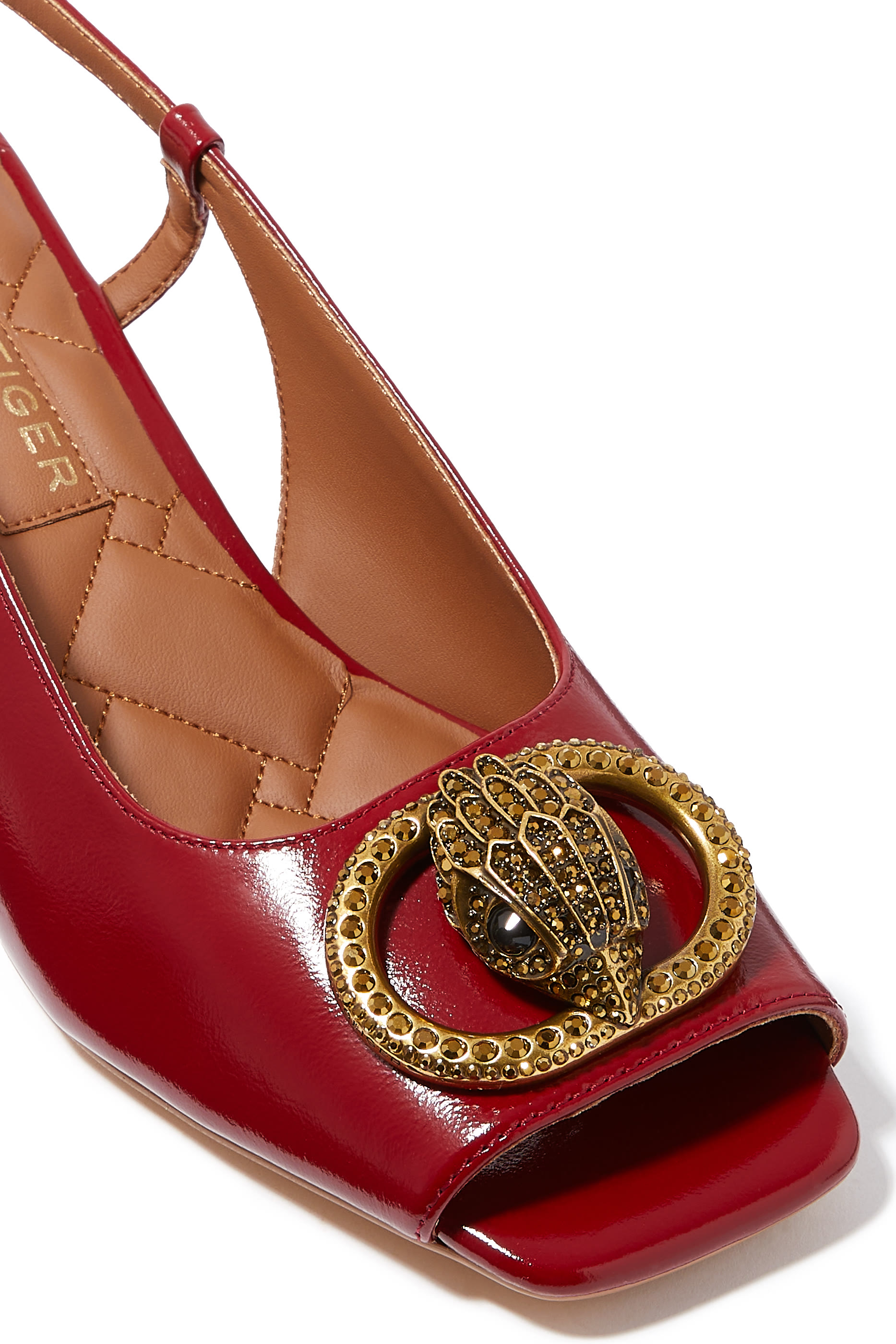 صندل تشيلسي 60 بسير خلفي وكعب عريض