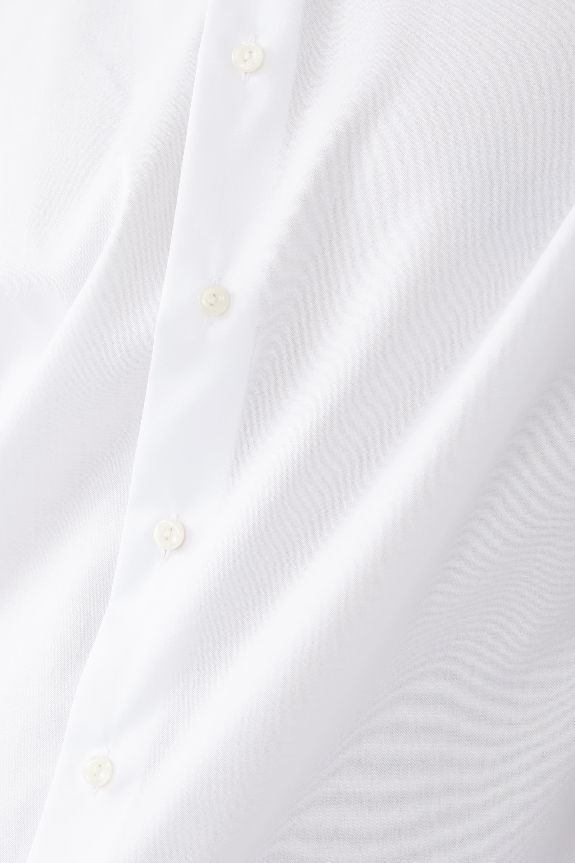 قميص سادة تويل مميز للماركة