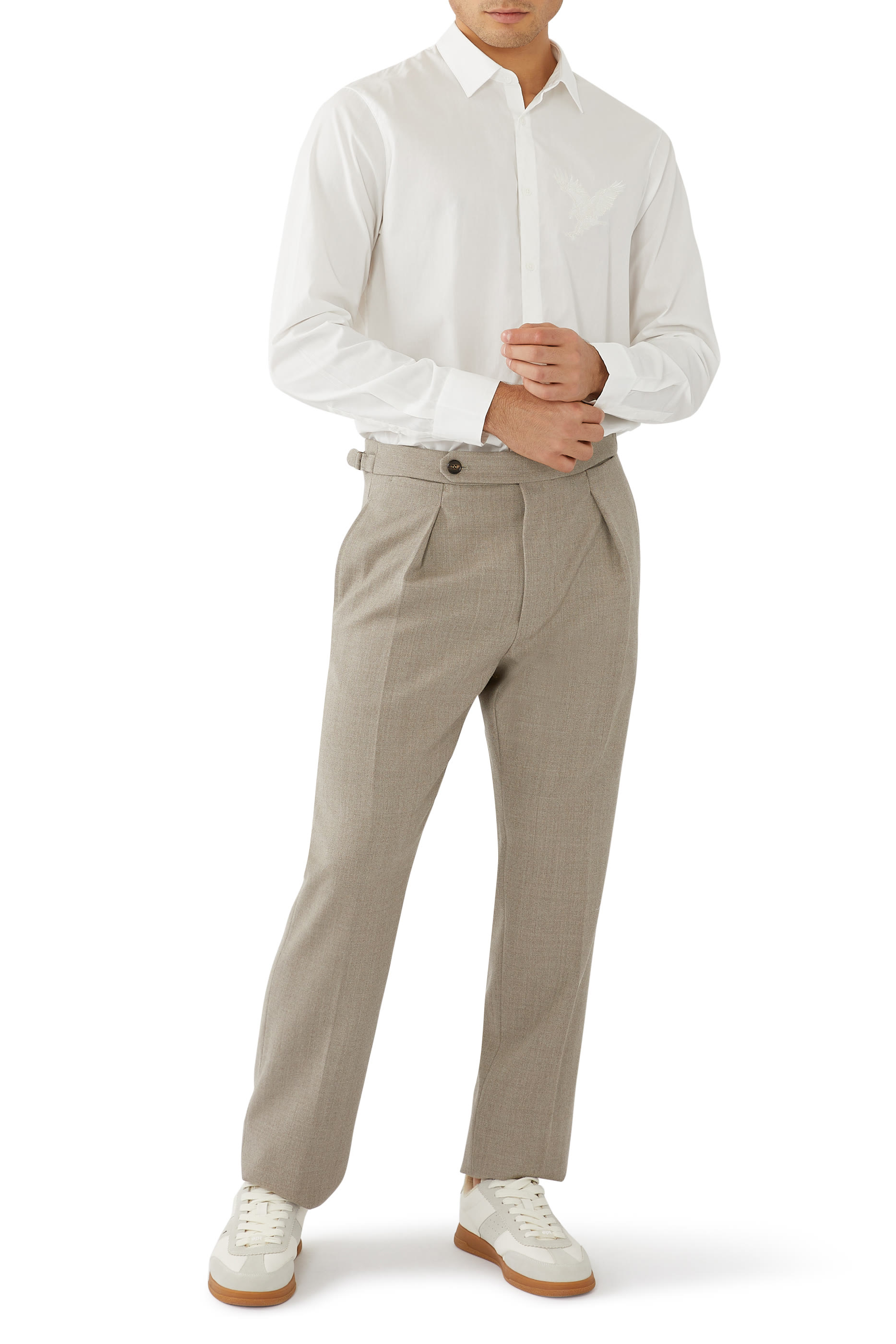 قميص كلاسيكي بأكمام طويلة