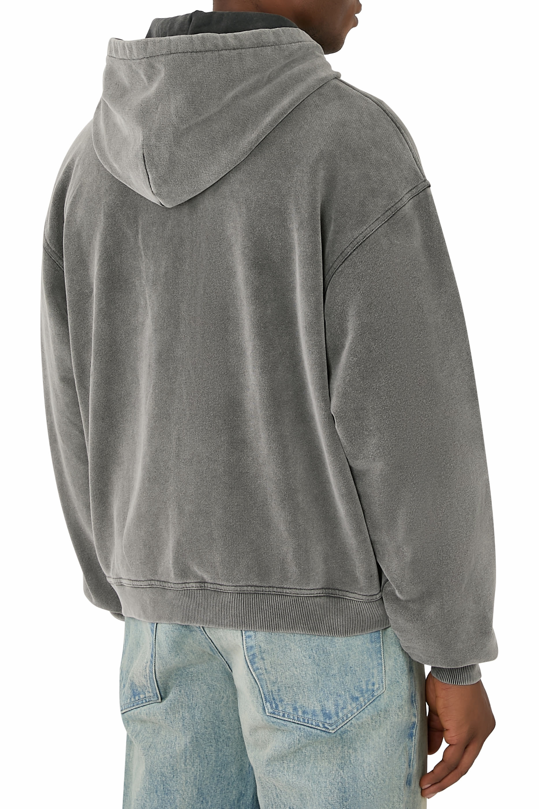 هودي بنقشة شعار الماركة بخط يدوي