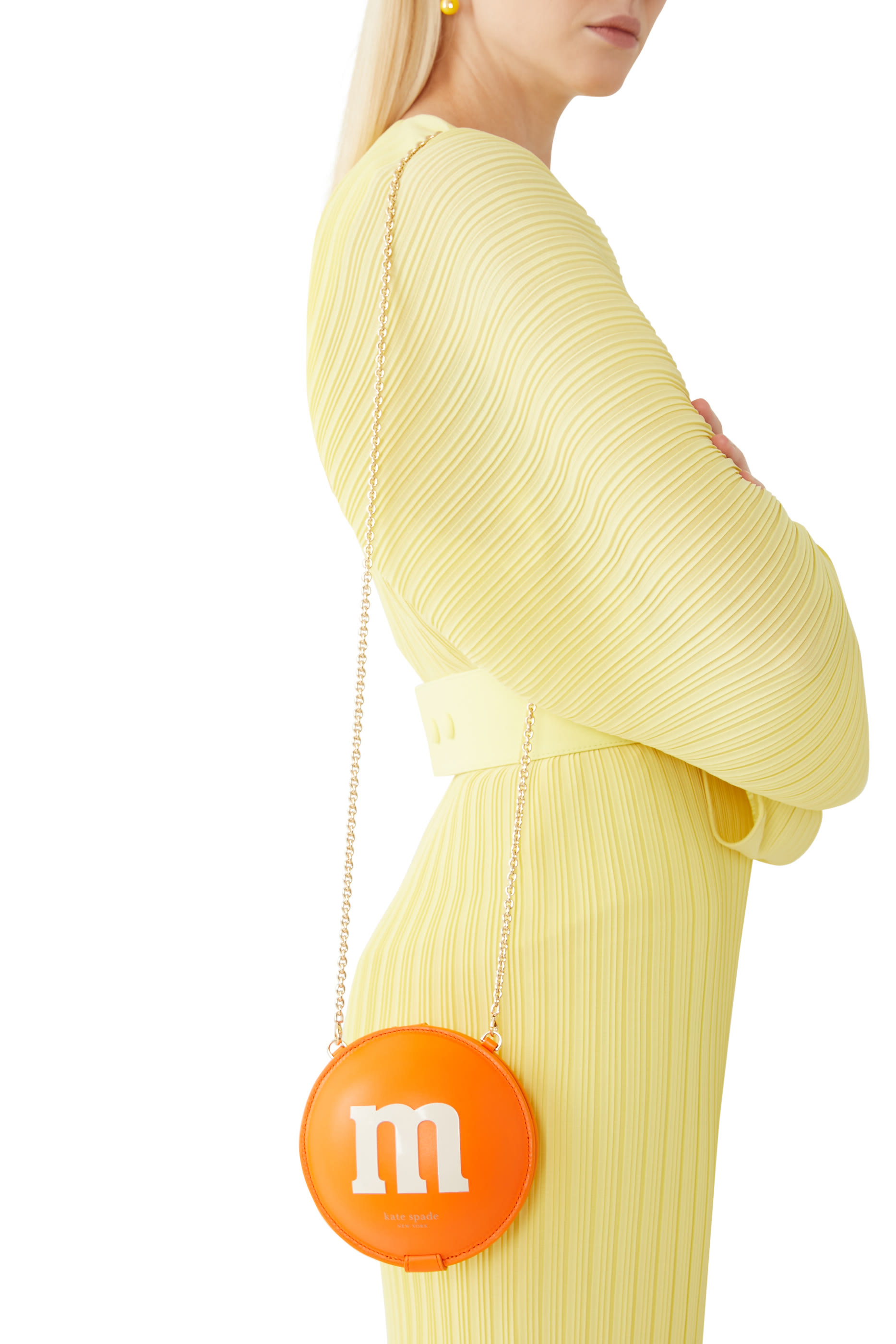 محفظة ام اند ام بسلسلة