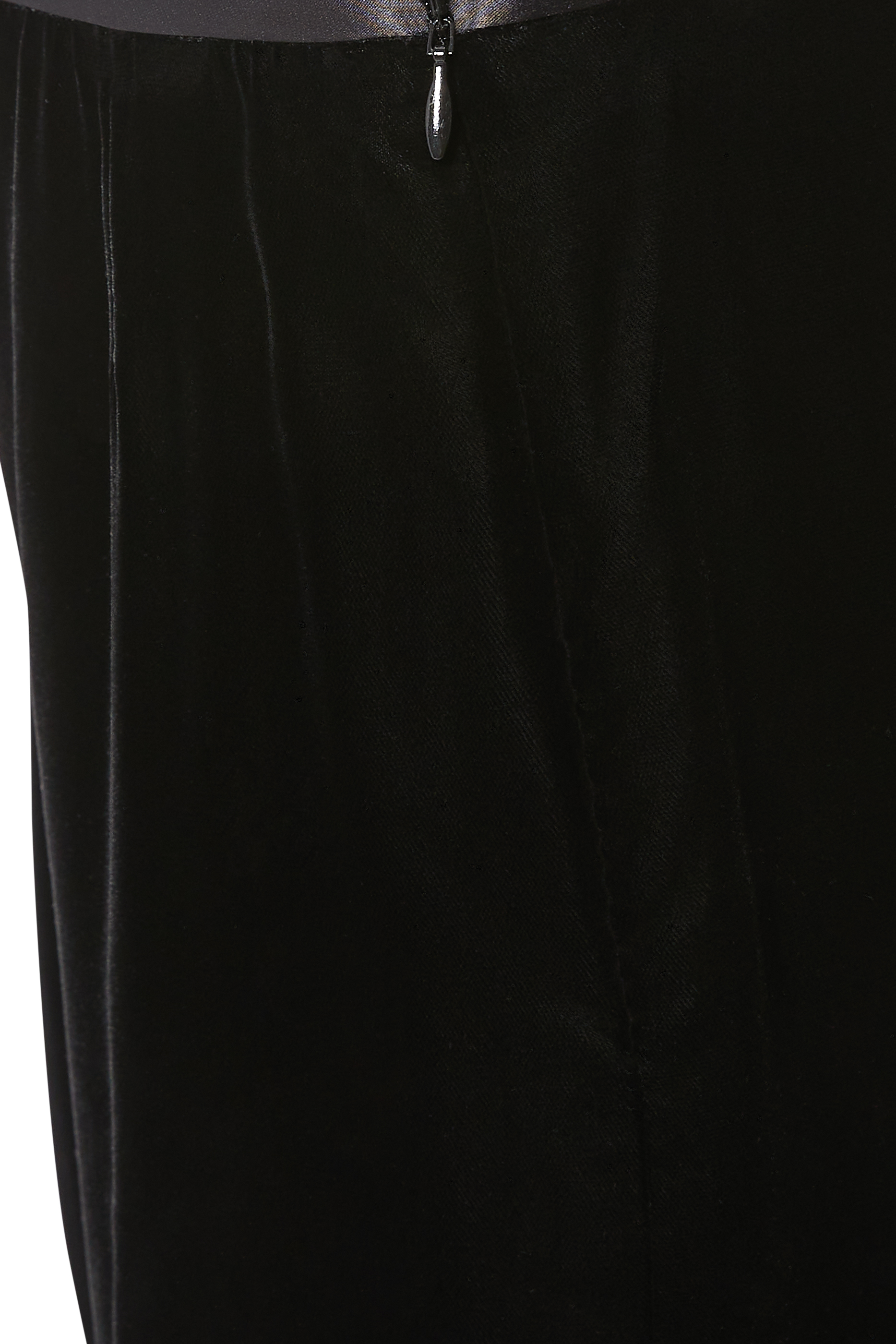 بنطال مخملي بقصة ساقين واسعتين