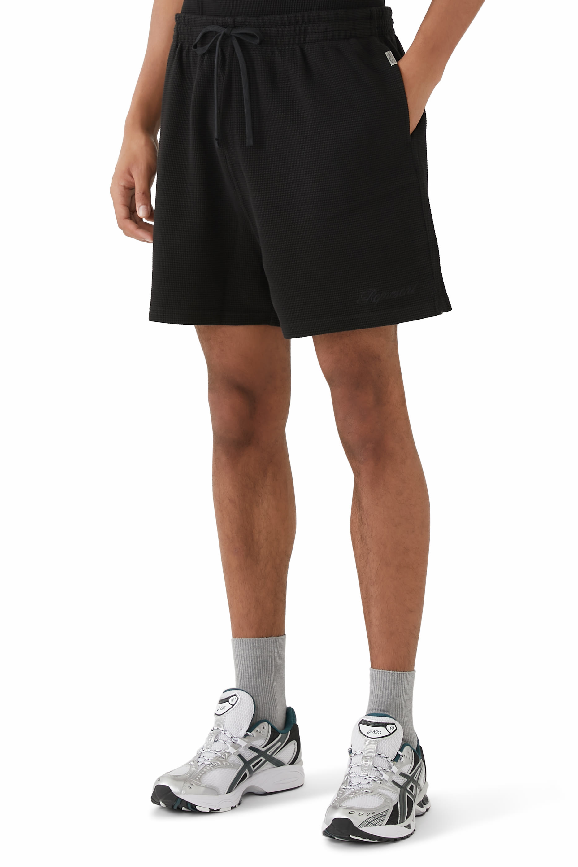 شورت قماش متشابك