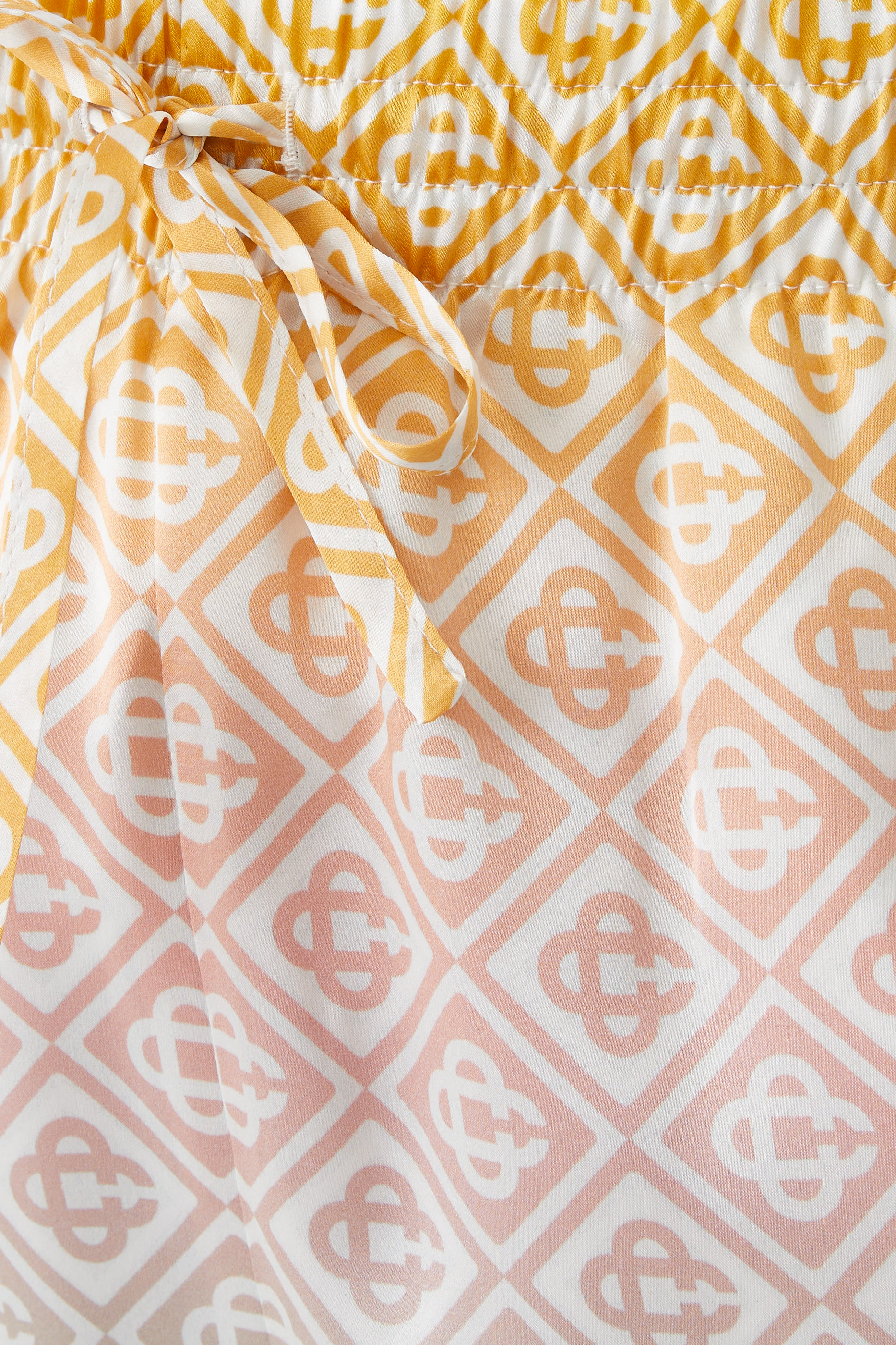 شورت برباط تضييق حرير