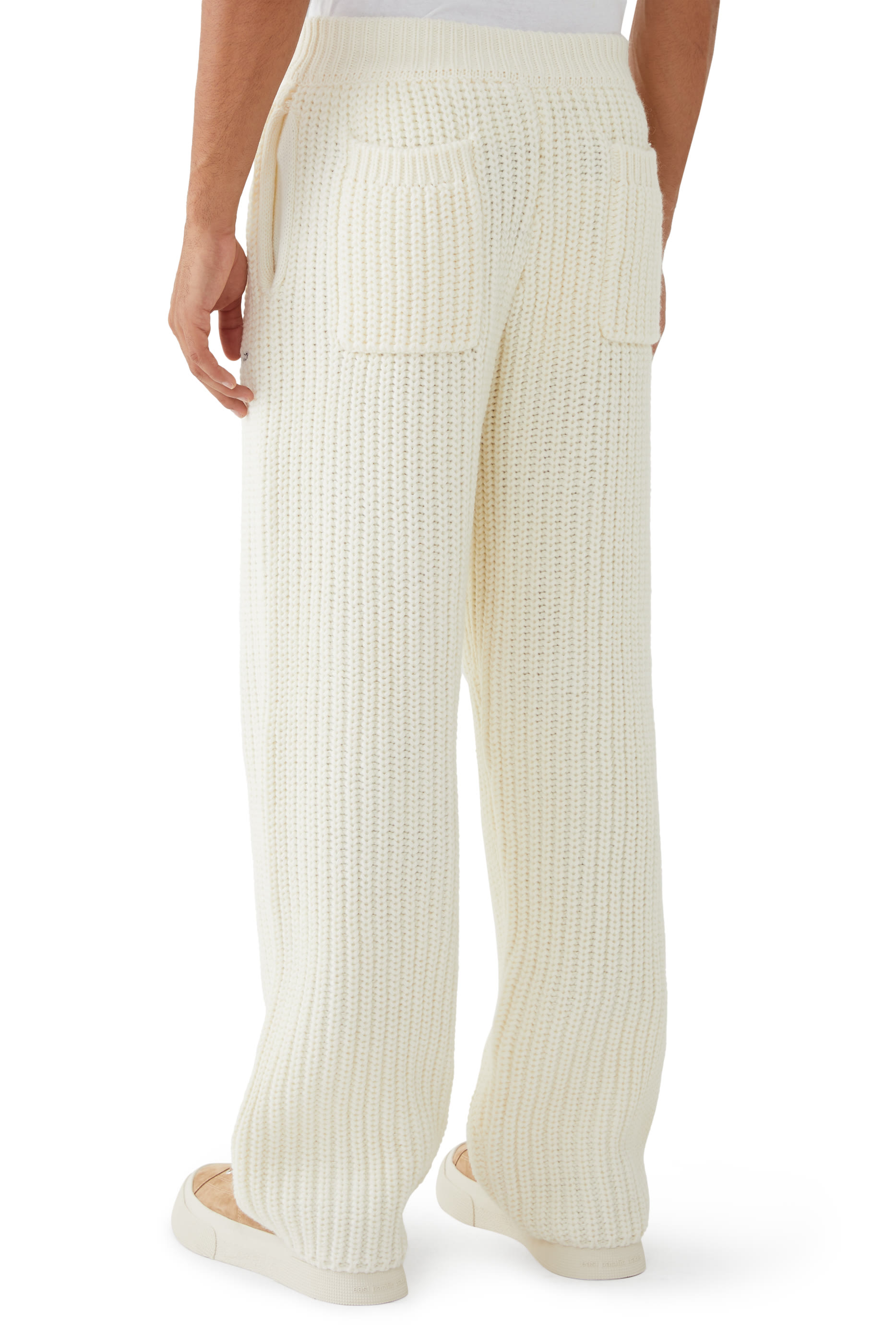 بنطال رياضي بتصميم مضلع وقصة ساق واسعة