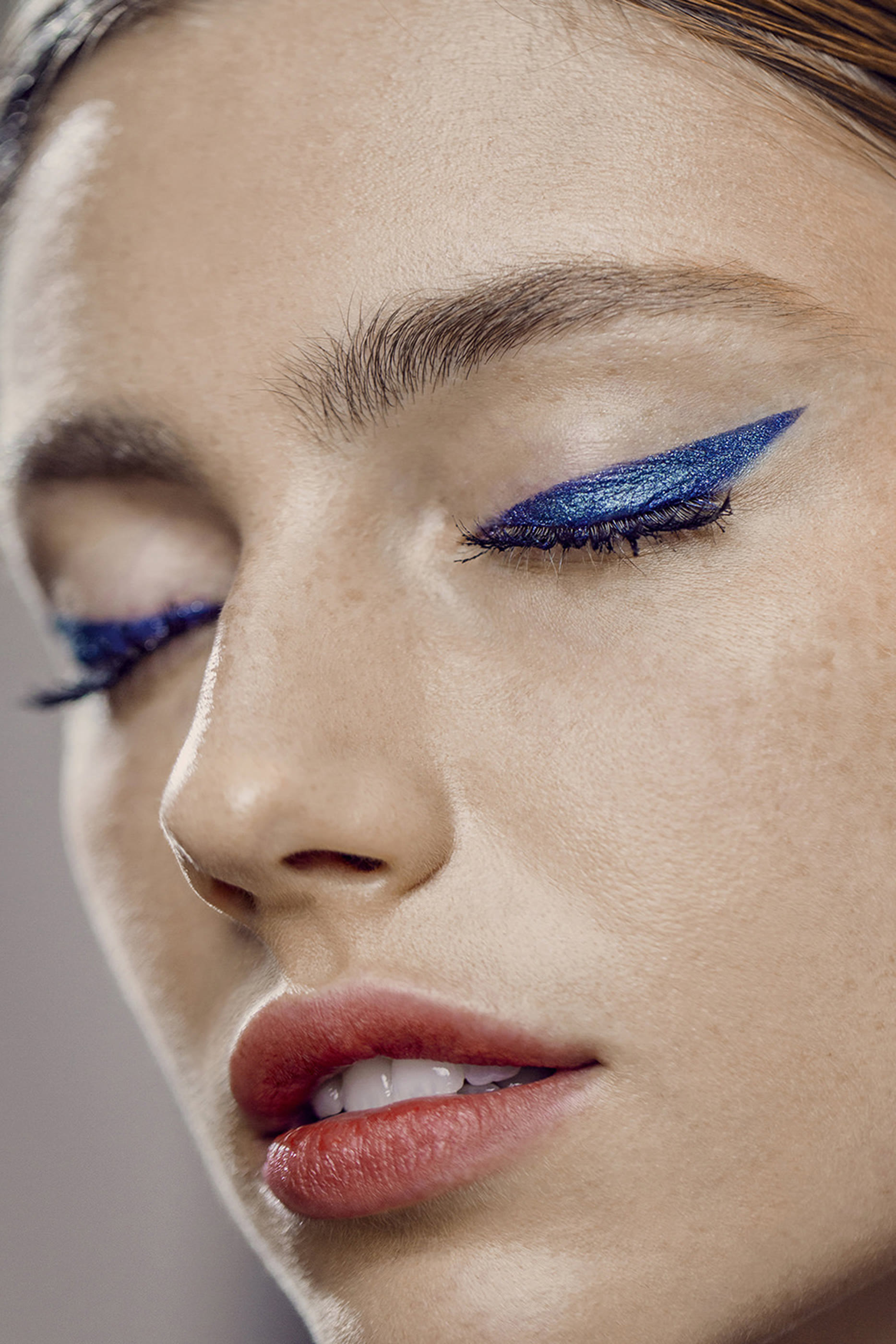 جل لتهذيب الحواجب فيتو سورسيل