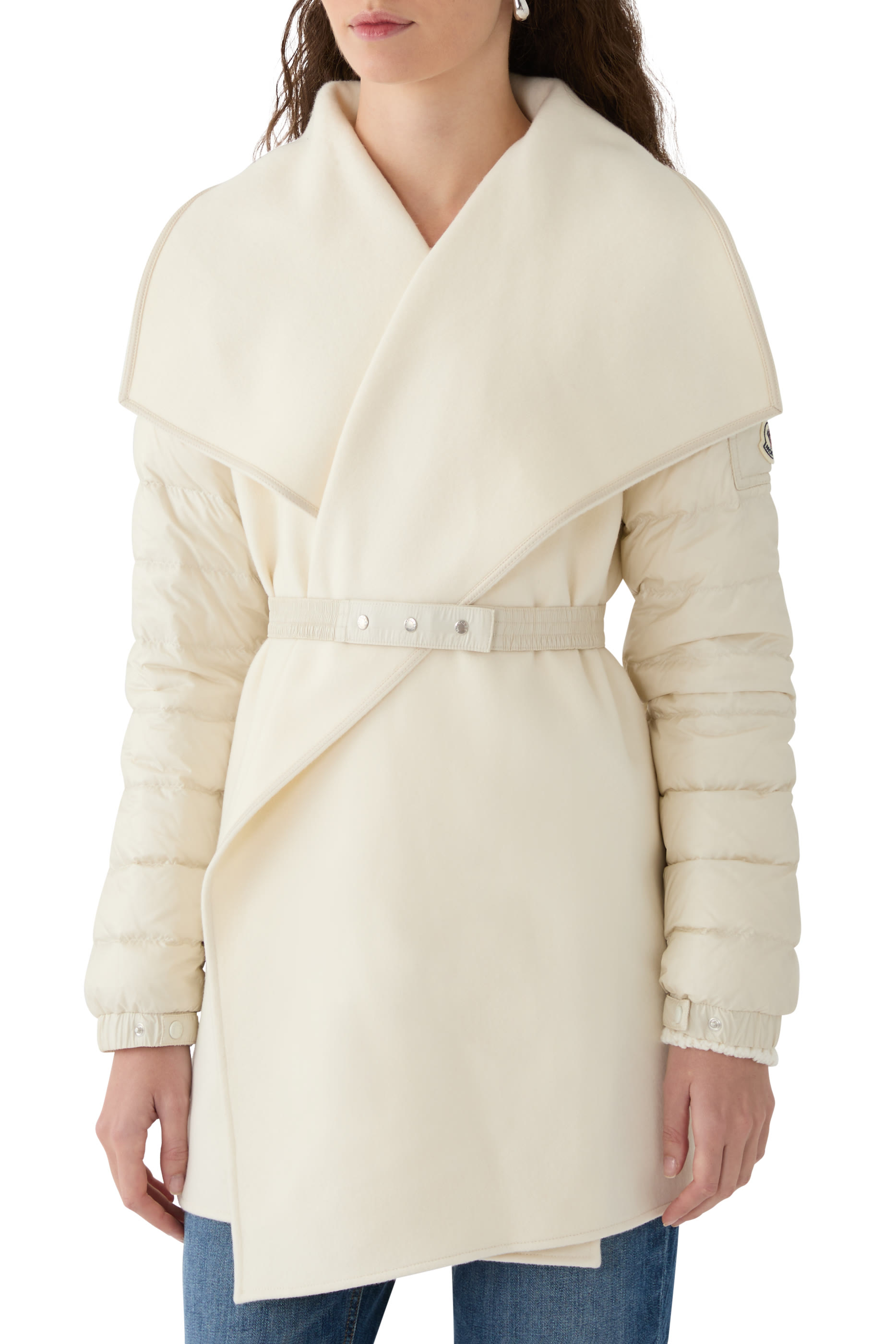 كاب بتصميم مبطن من الصوف واللباد