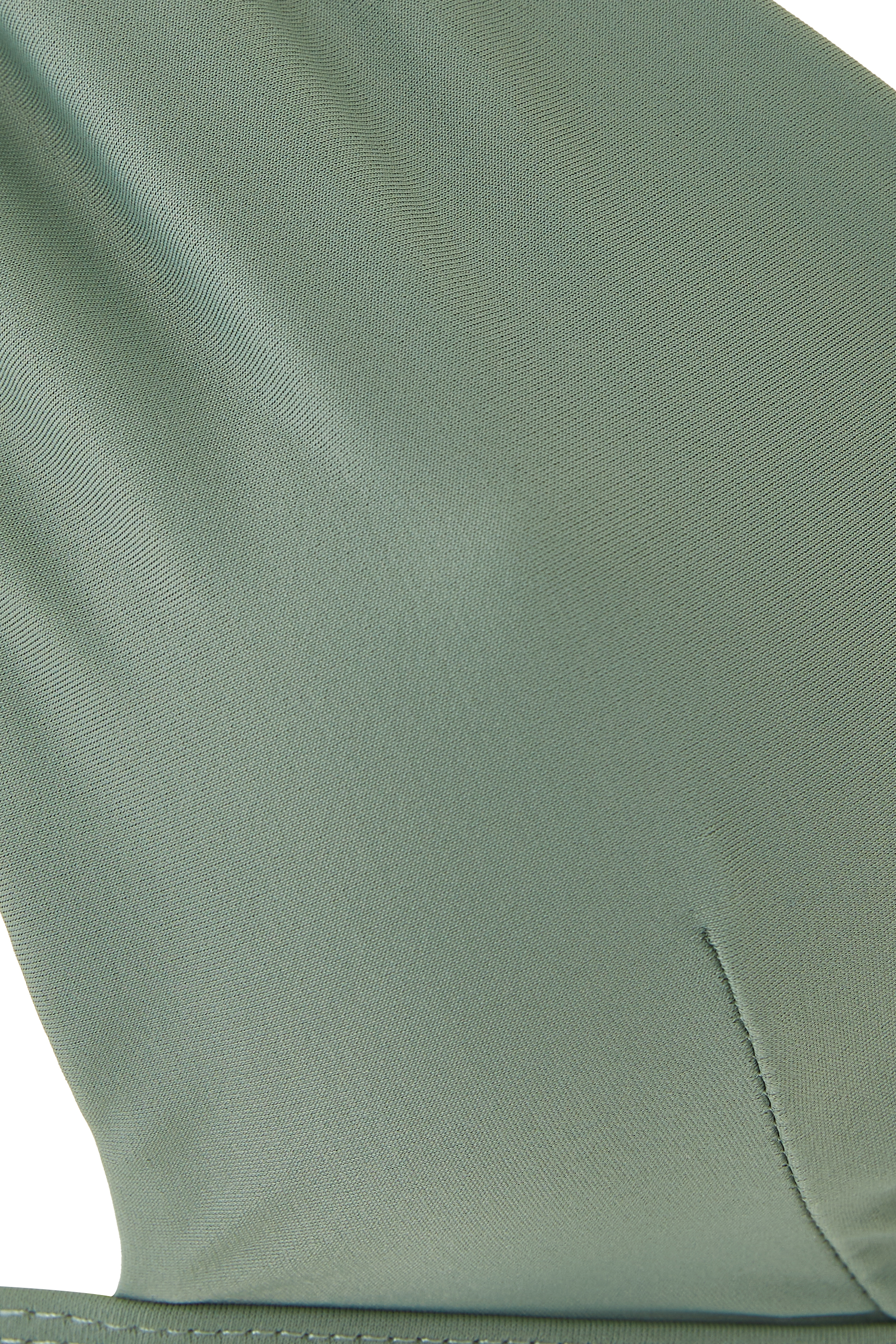 قطعة بيكيني علوية لورين بكتف واحد مكشوف