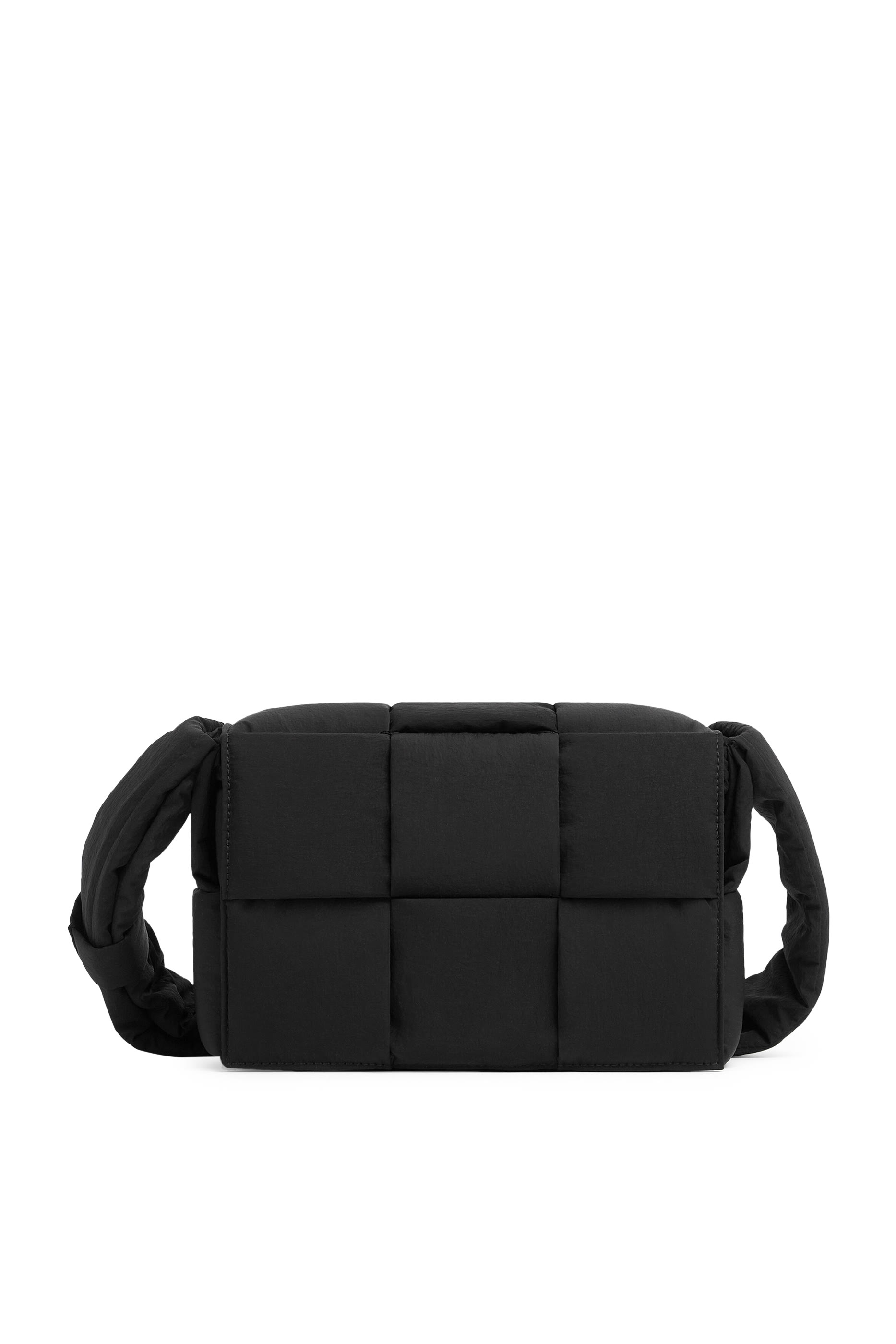 حقيبة كاسيت صغيرة بتصميم مبطن قماش معالج