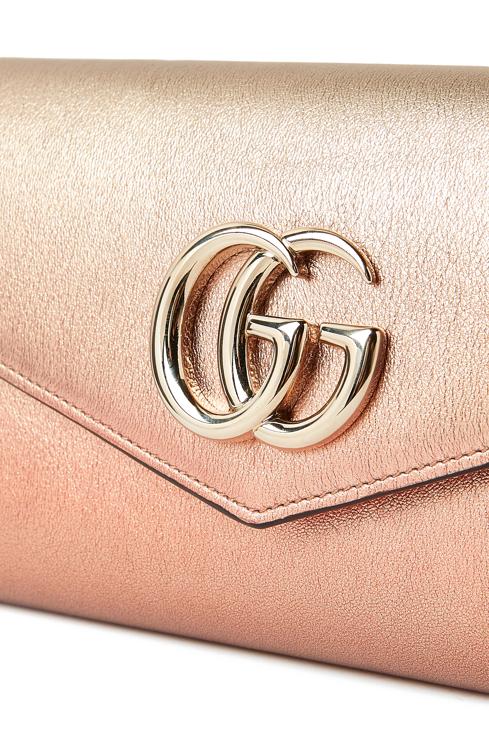 كلاتش برودواي بحلية حرفي شعار الماركة