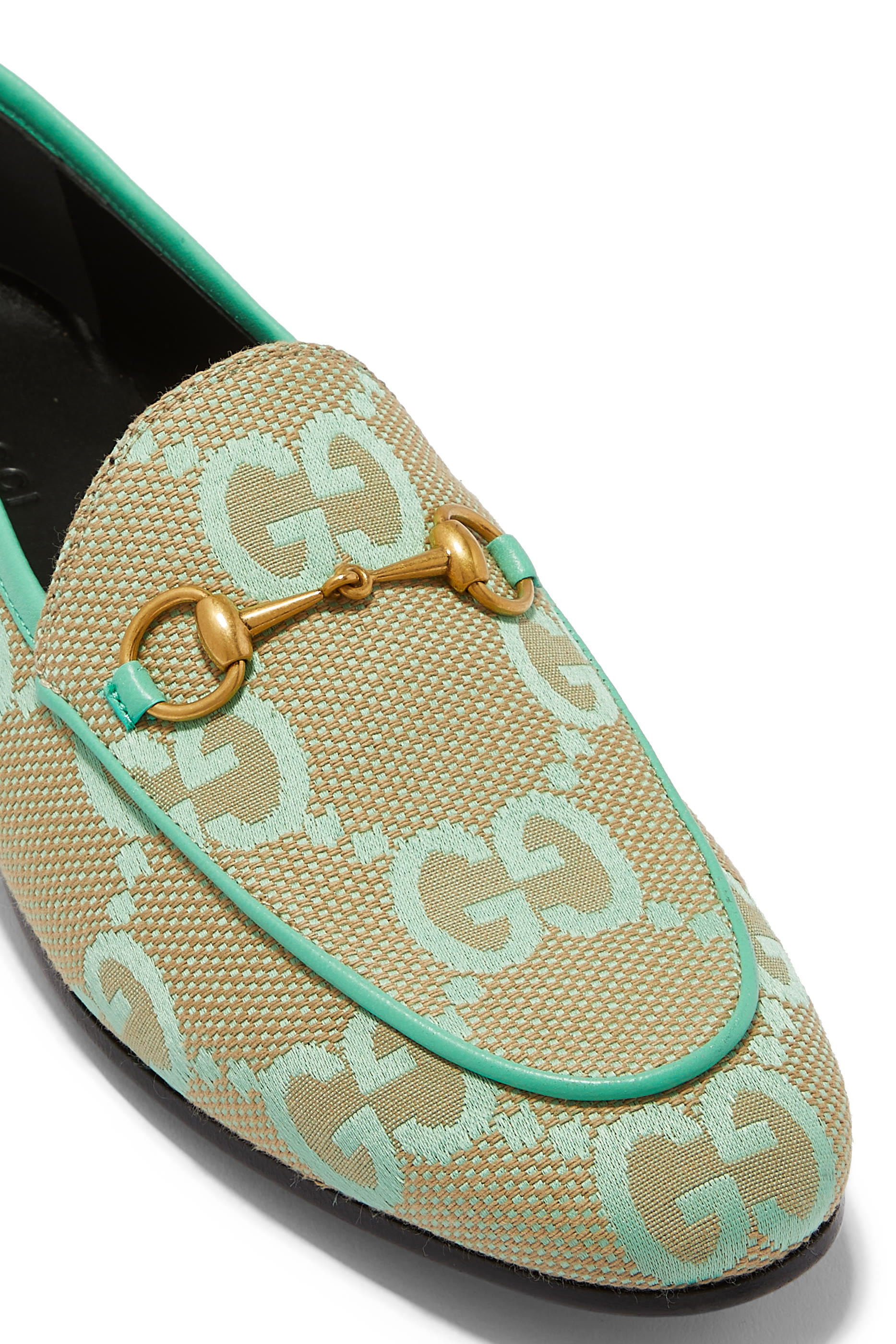 حذاء خفيف جوردان بنقشة حرفي GG بحجم كبير