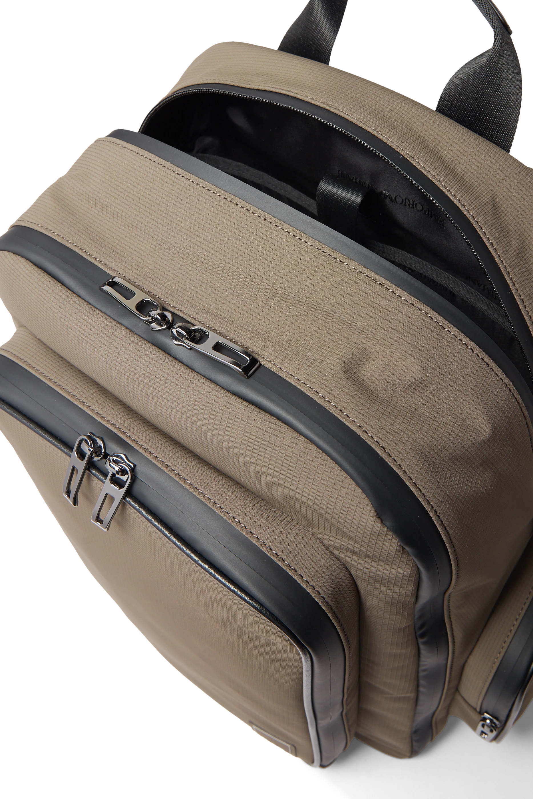 حقيبة ظهر ترافل إسنشال نايلون