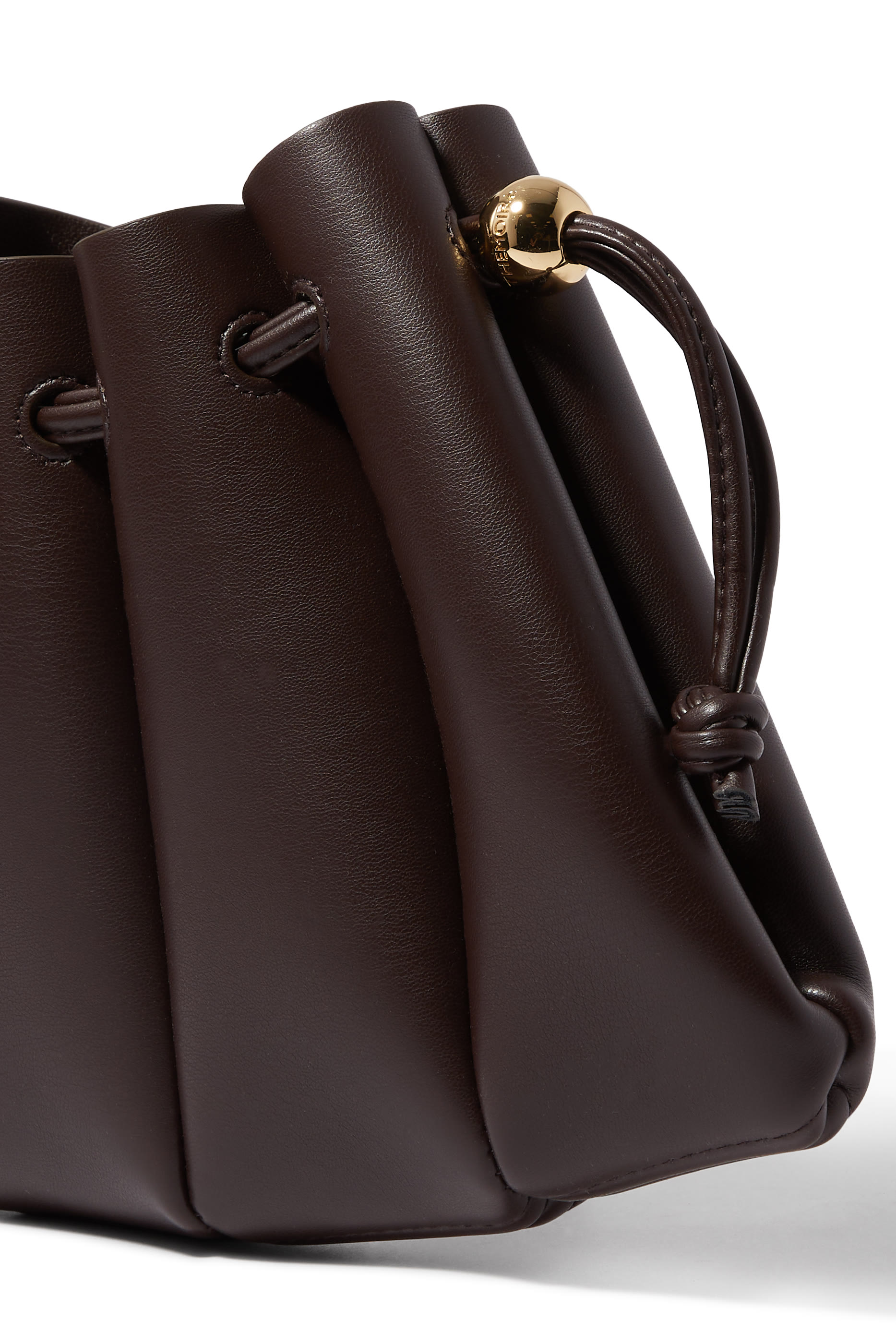 حقيبة كروس دافني بطيّات قماش نباتي