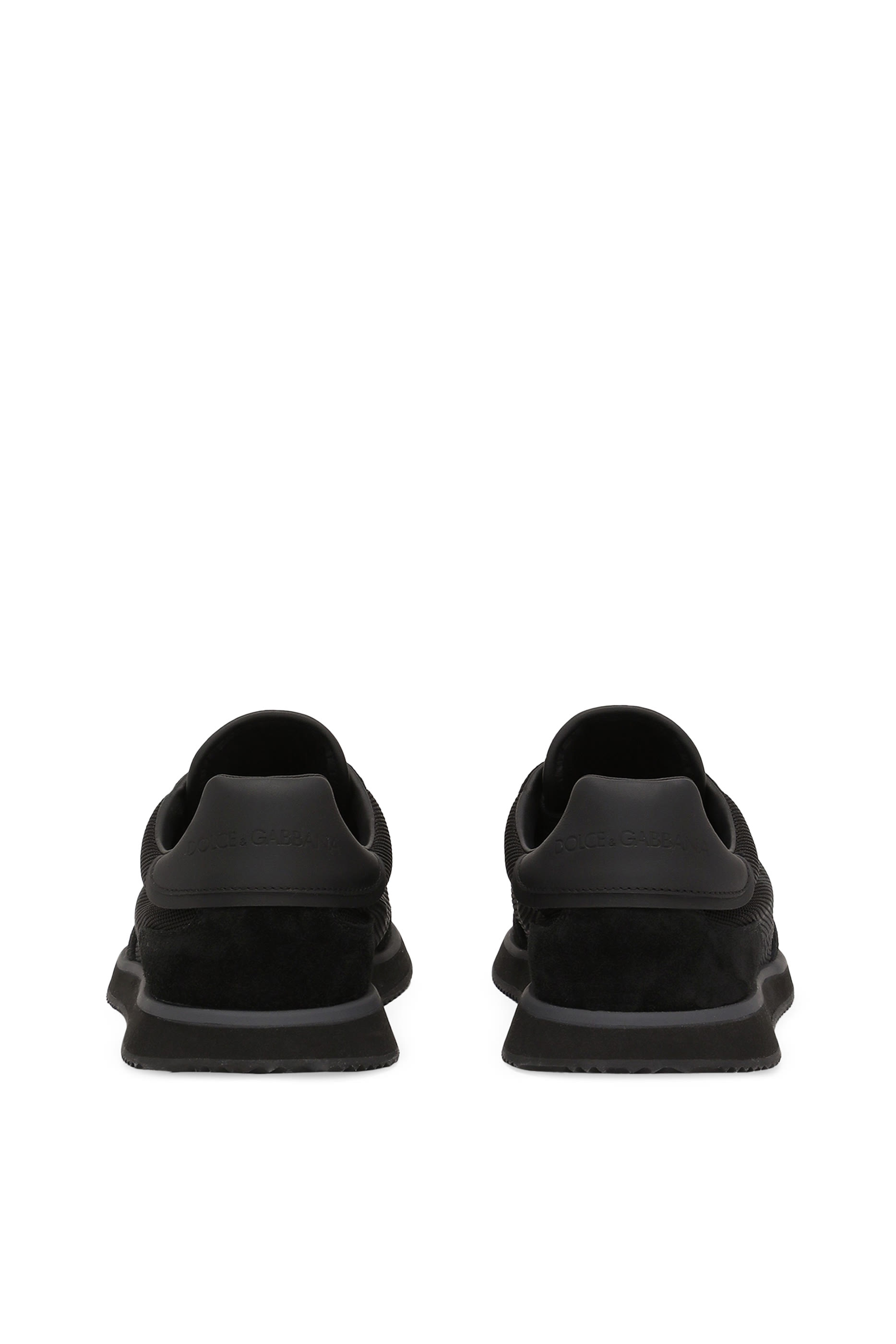 سنيكرز كوشن بشعار الماركة