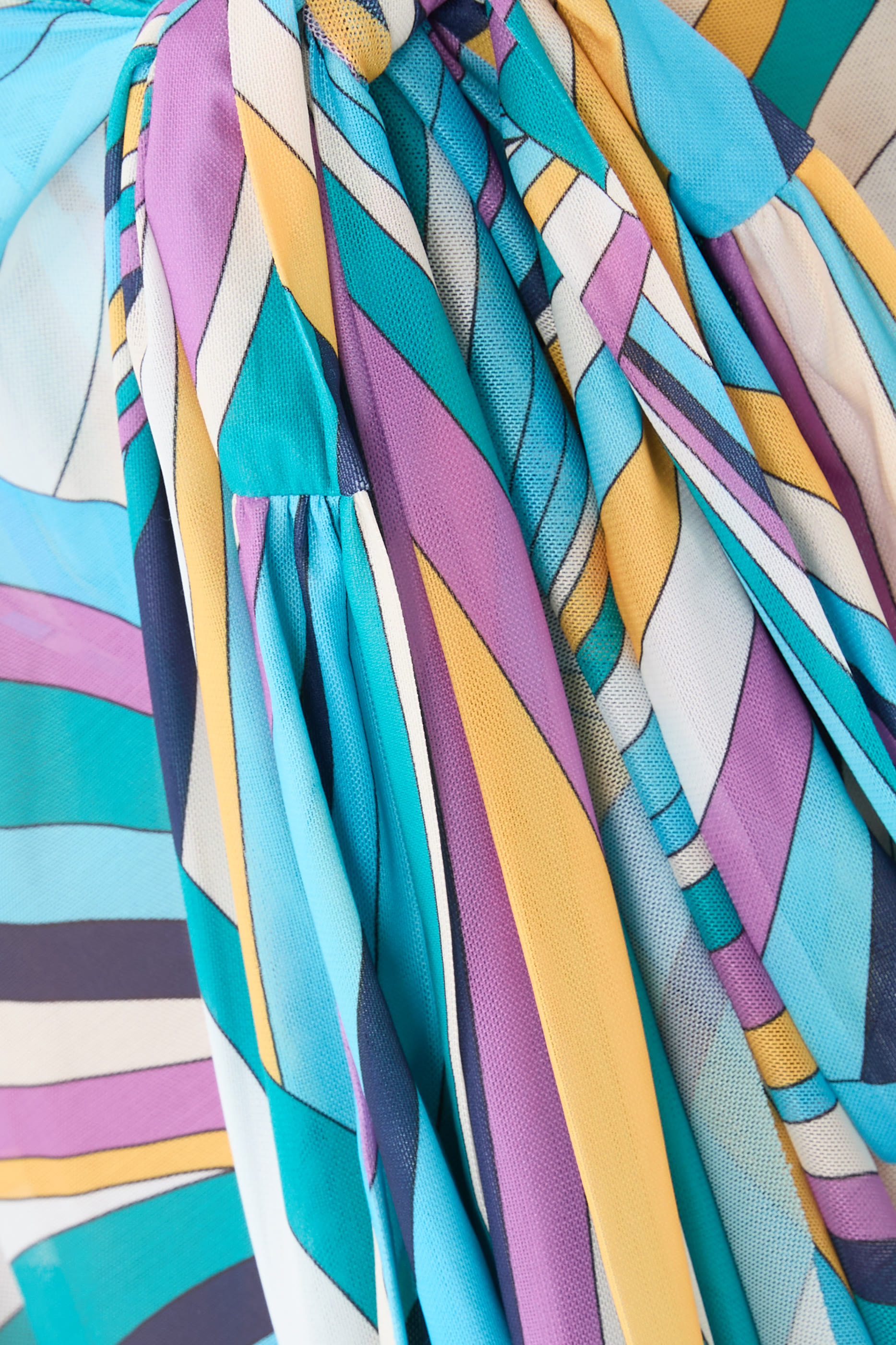 تنورة كابو بنمط باريو ملفوف