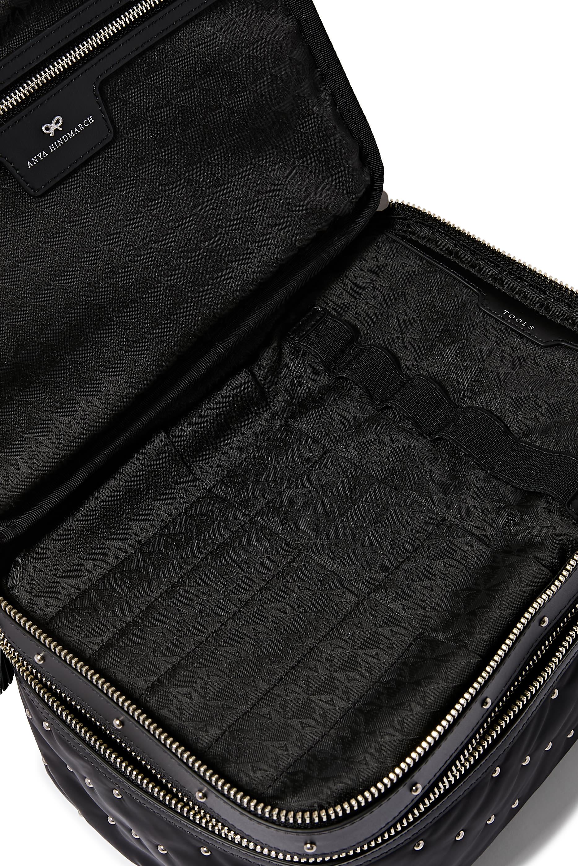 حقيبة مكياج بحلي