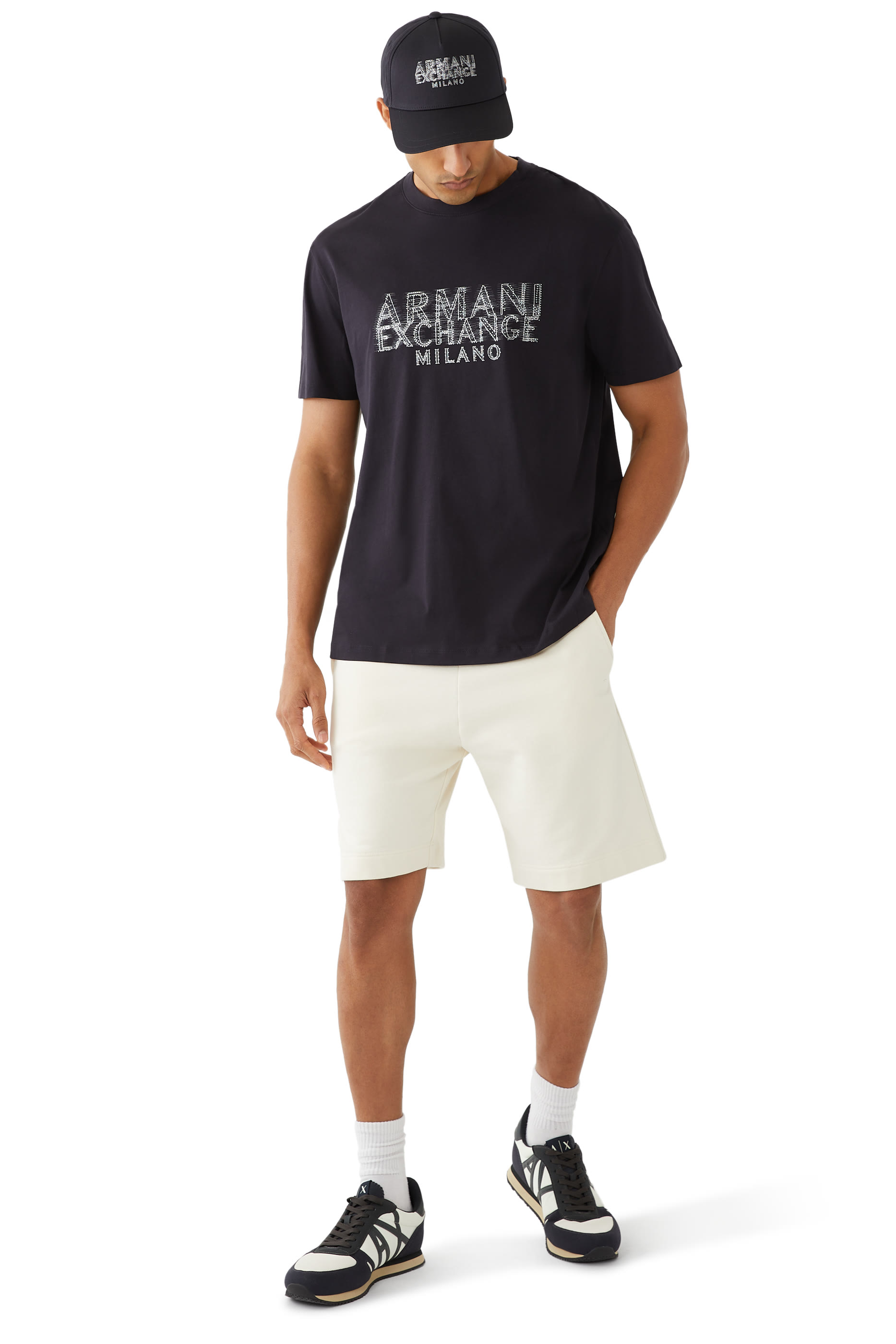 تيشيرت بقصة عادية إصدار ميلانو