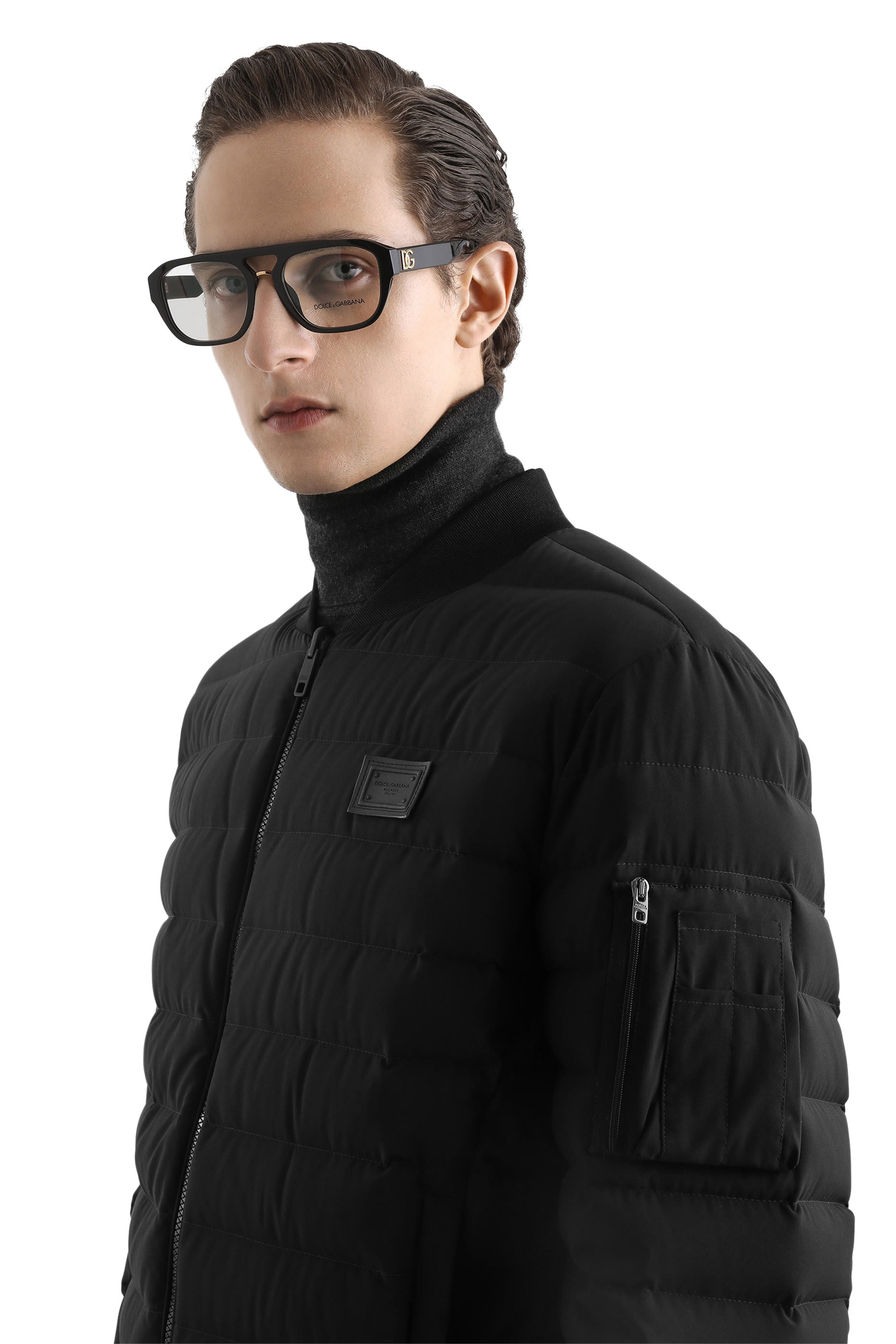 جاكيت بتصميم مبطن مزين بشعار الماركة ساتان