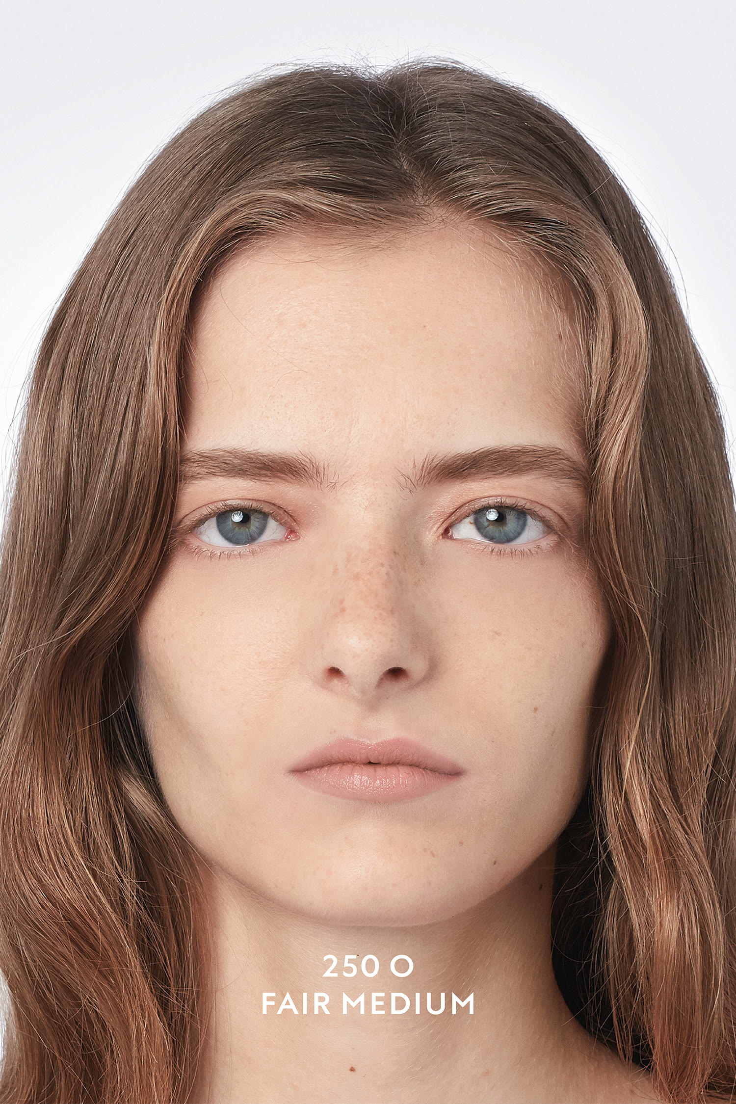 كريم أساس سائل فلويد دو بيوتيه فيني ناتيوريل لإطلالة طبيعية