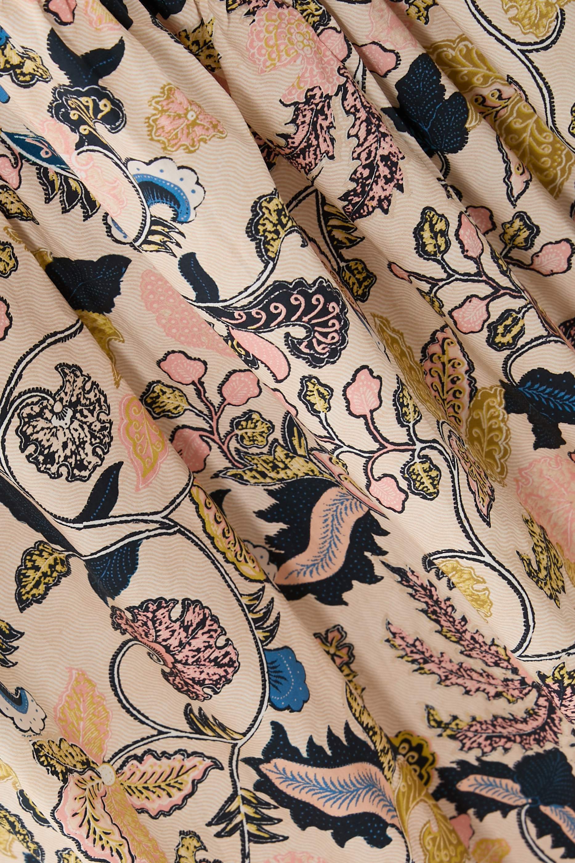 تنورة روزن بربطة على الخصر