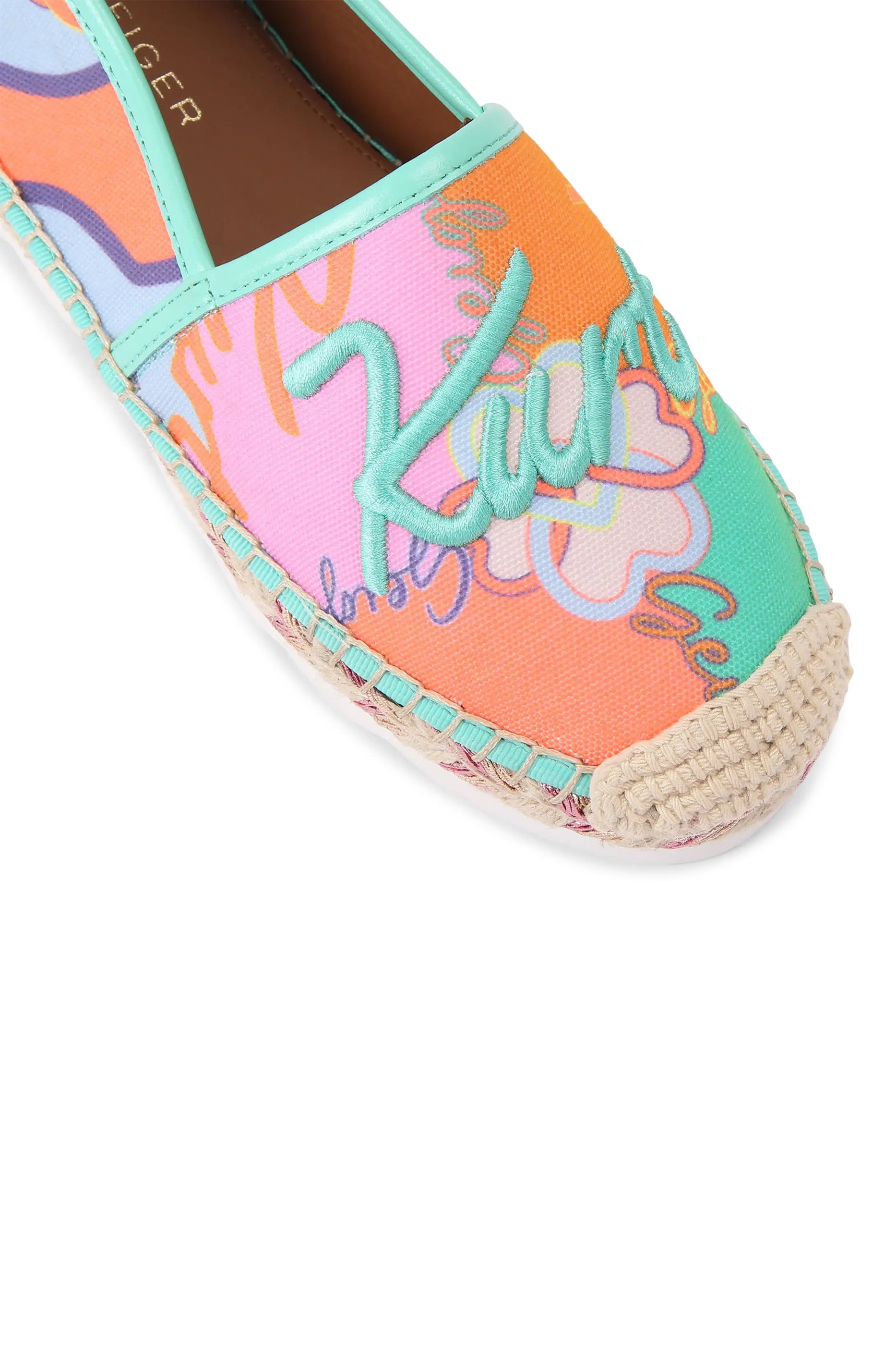 حذاء إسبادريل بنعل مجوف وتطريز شعار الماركة