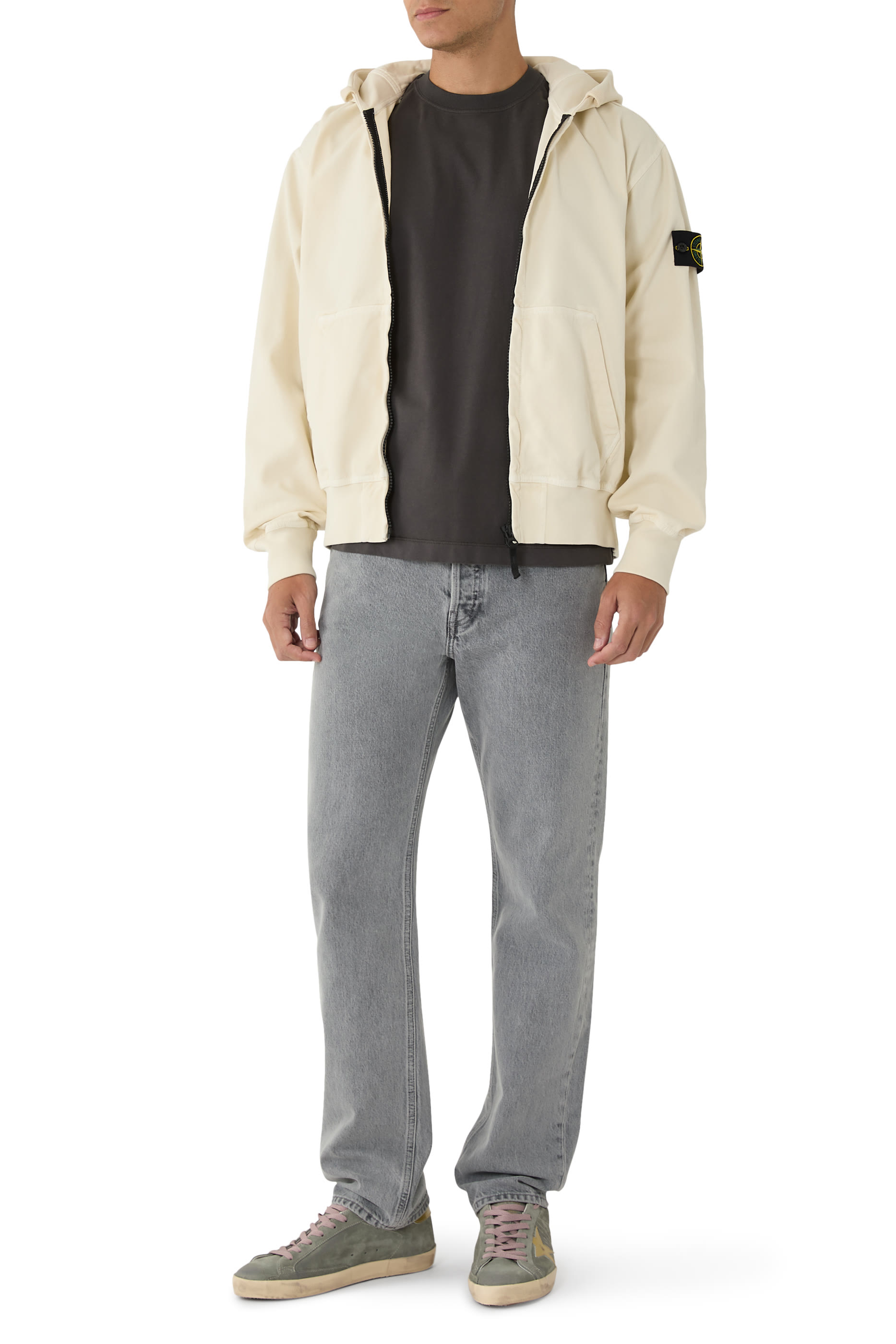 تيشيرت بأكمام قصيرة ورقعة شعار الماركة