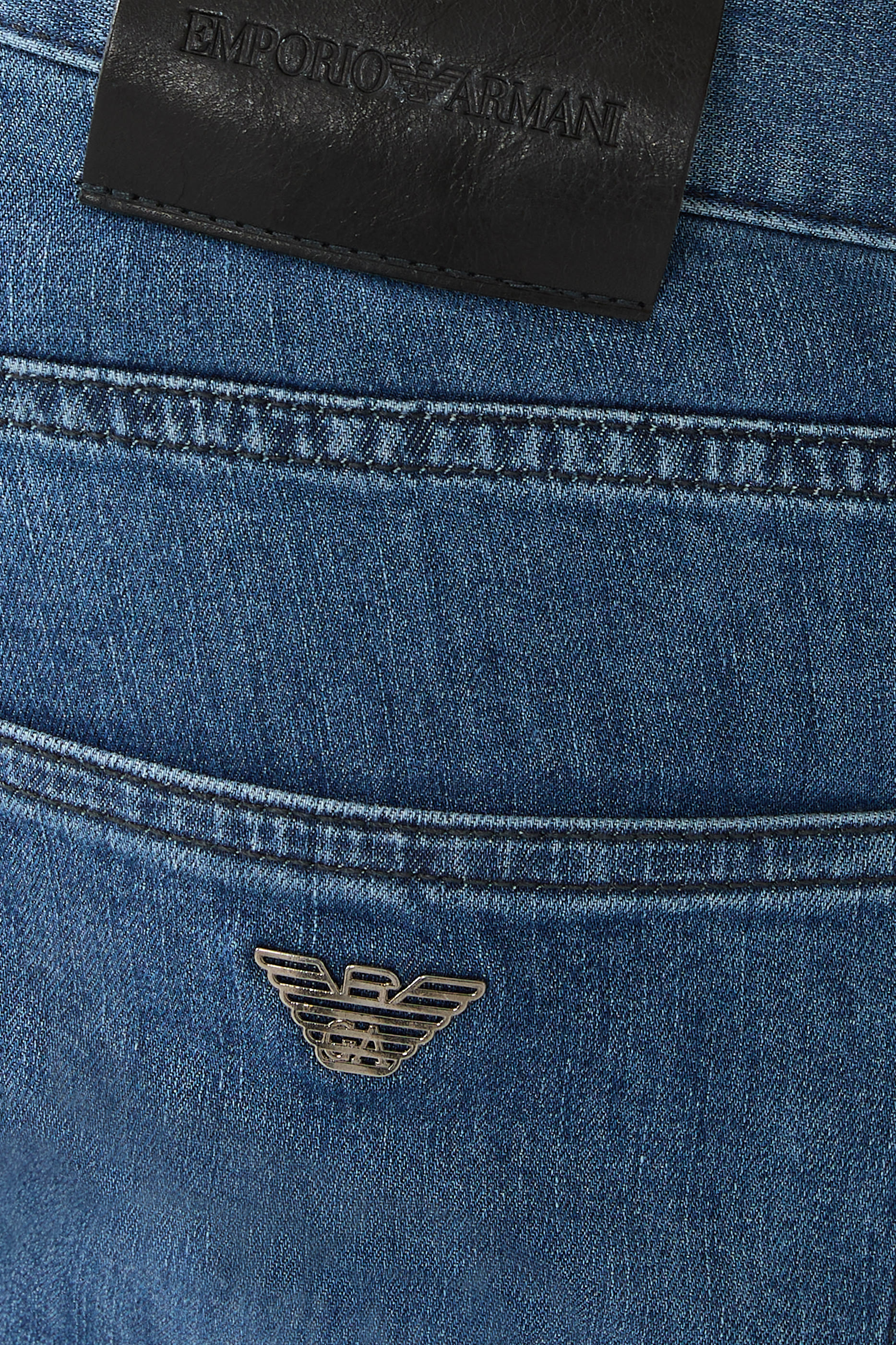 بنطال دنيم بقصة مستقيمة