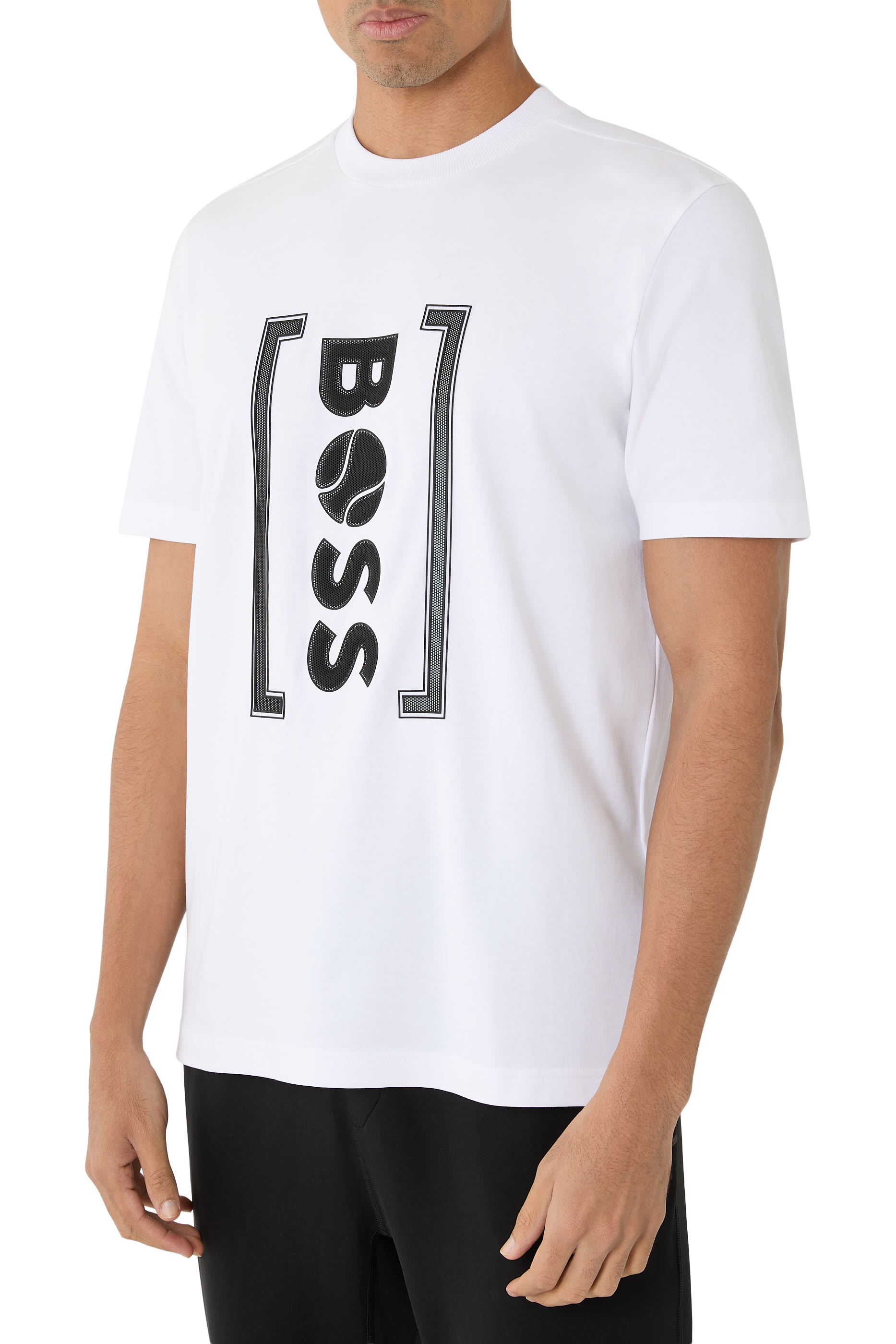 تيشيرت بنقشة شعار الماركة بتصميم شبكي مستوحى من التنس