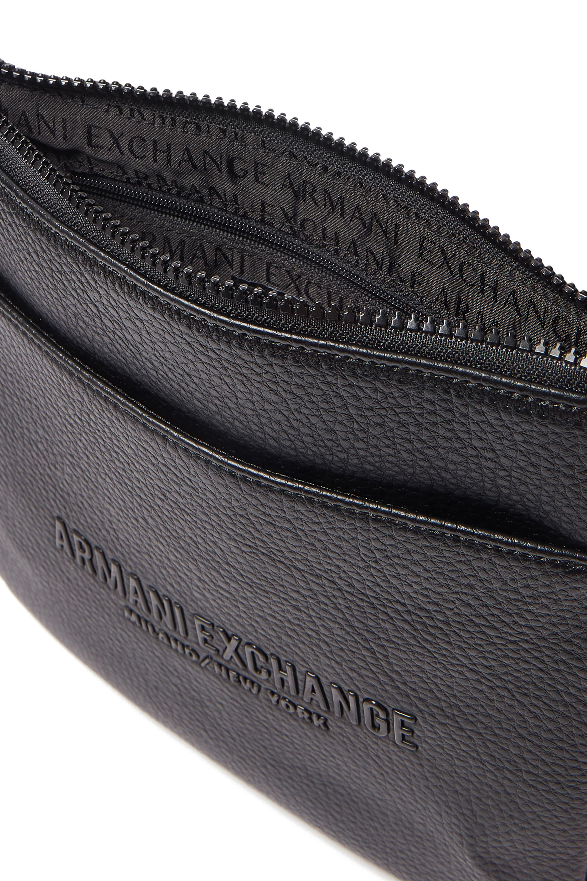 حقيبة مسنجر بشعار الماركة