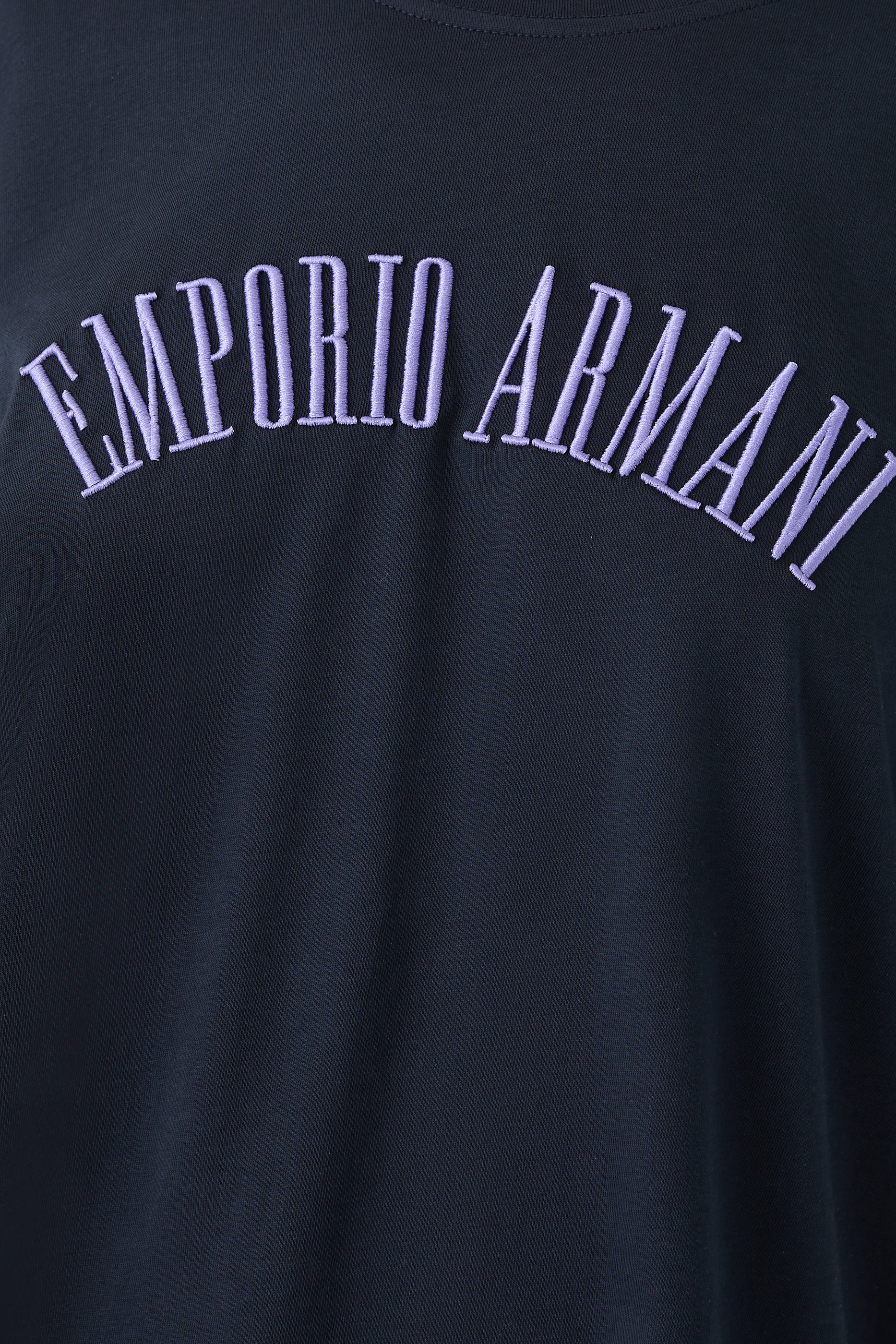 تيشيرت مطرز بشعار الماركة جيرسيه