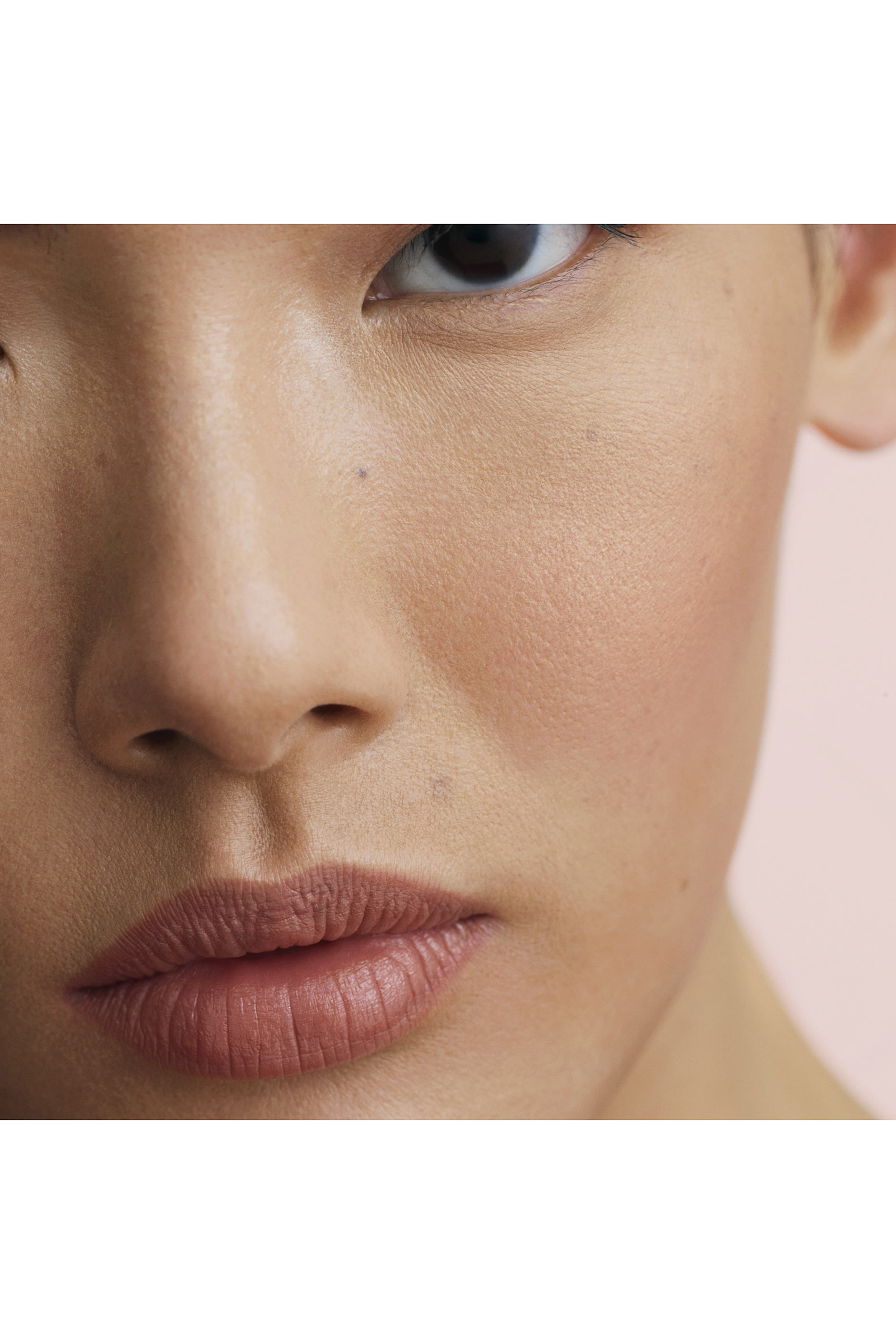 مجموعة أحمر الشفاه Rouge Herm&egrave;s, أحمر شفاه بتركيبة ساتانية