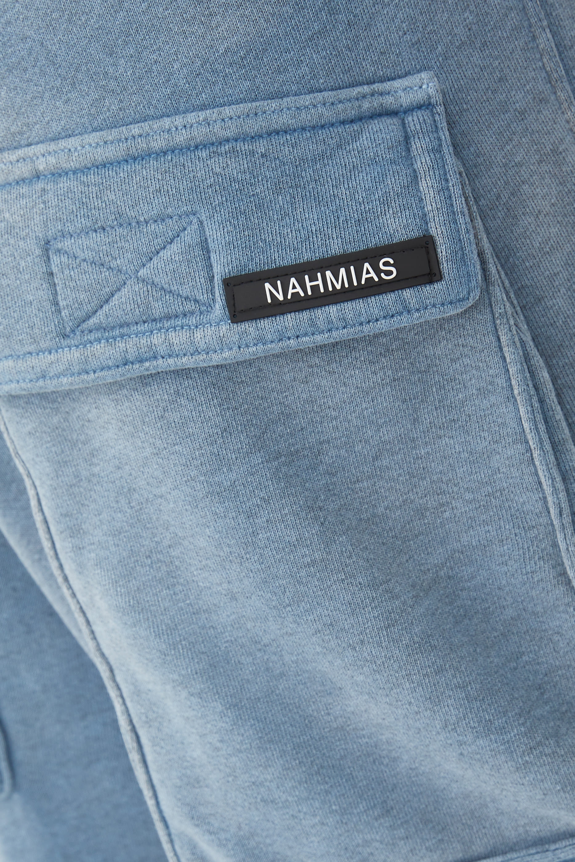 بنطال رياضي كارغو بشعار الماركة