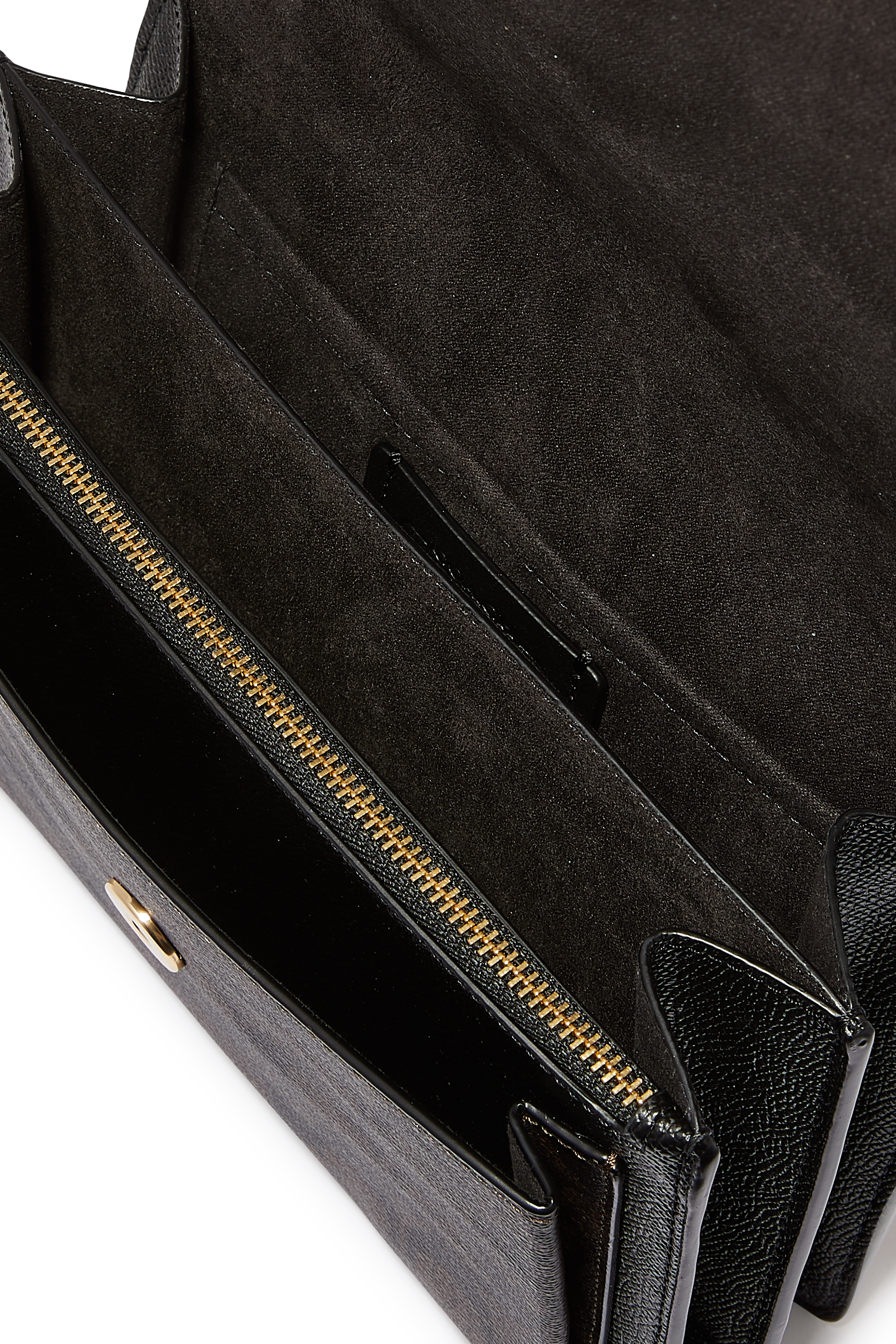 حقيبة كروس كلار قنب بشعار الماركة