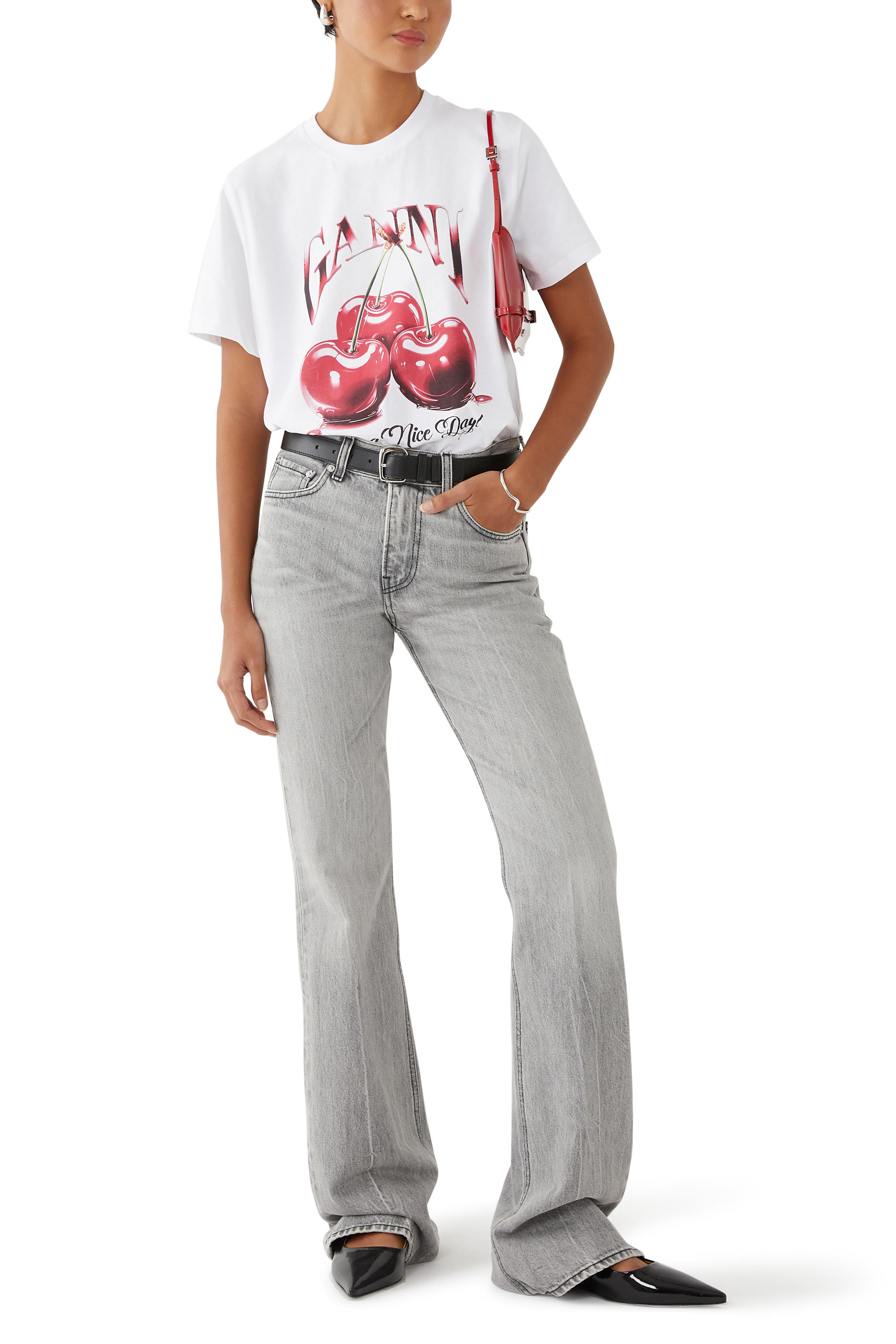 تيشيرت بيسيك بقصة مريحة بطبعة كرز جيرسيه