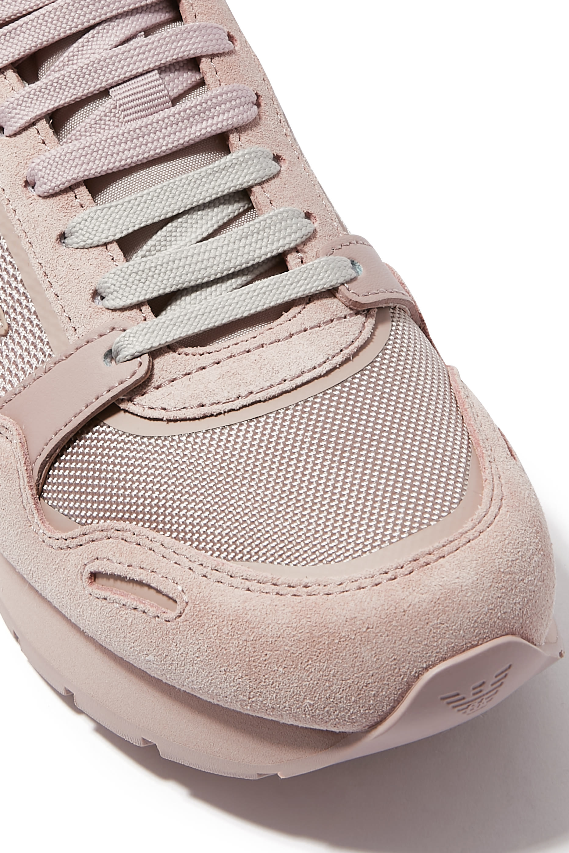 سنيكرز برقعة شعار الماركة قماش شبكي وشمواه