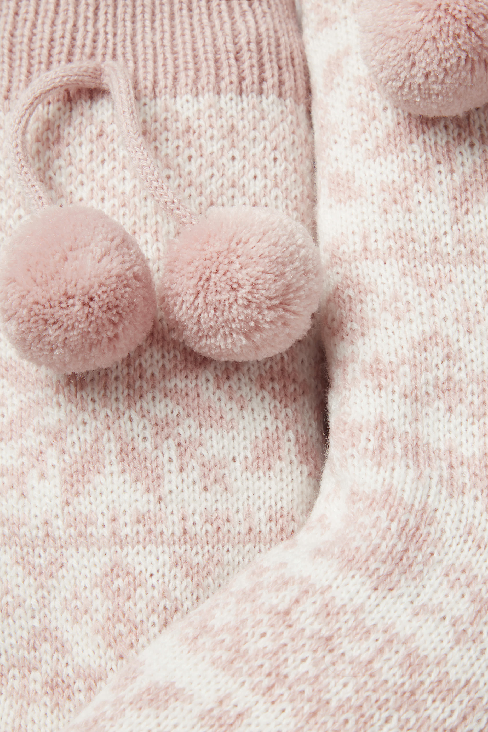 حوارب فير آيل