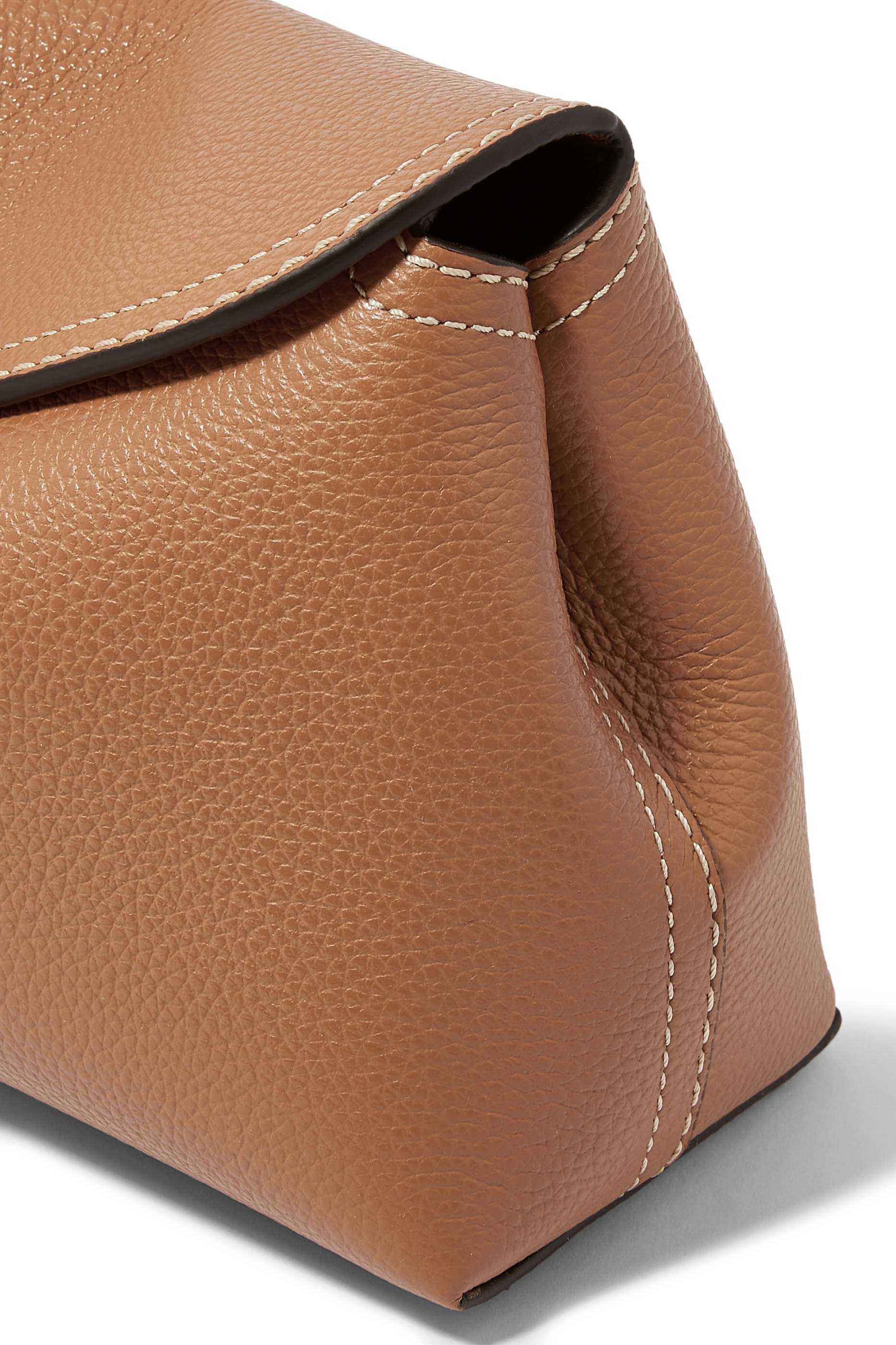 حقيبة كلاتش بقفل على شكل حرف T جلد بارز الملمس