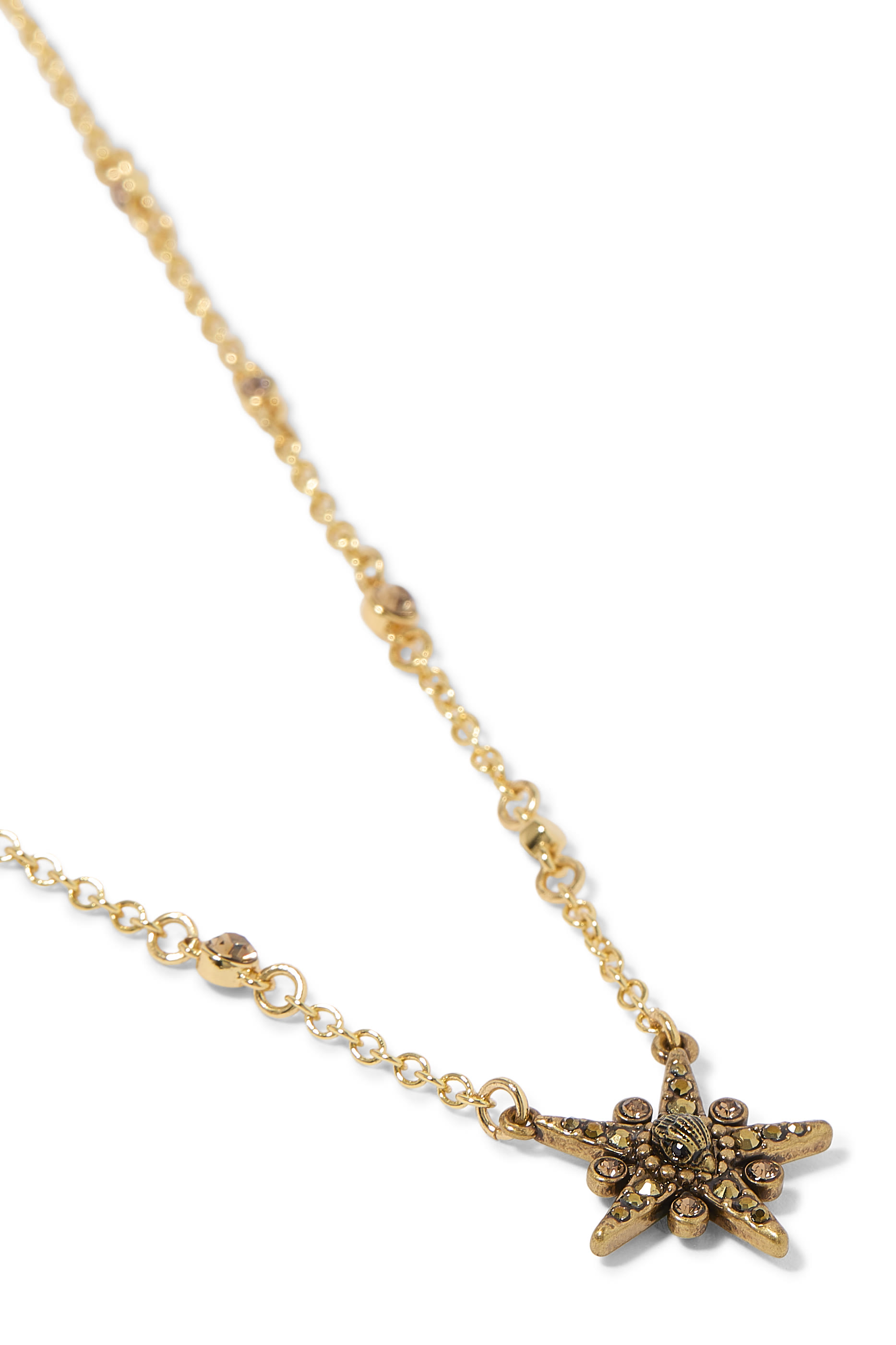 قلادة بحلية بتصميم نجمة