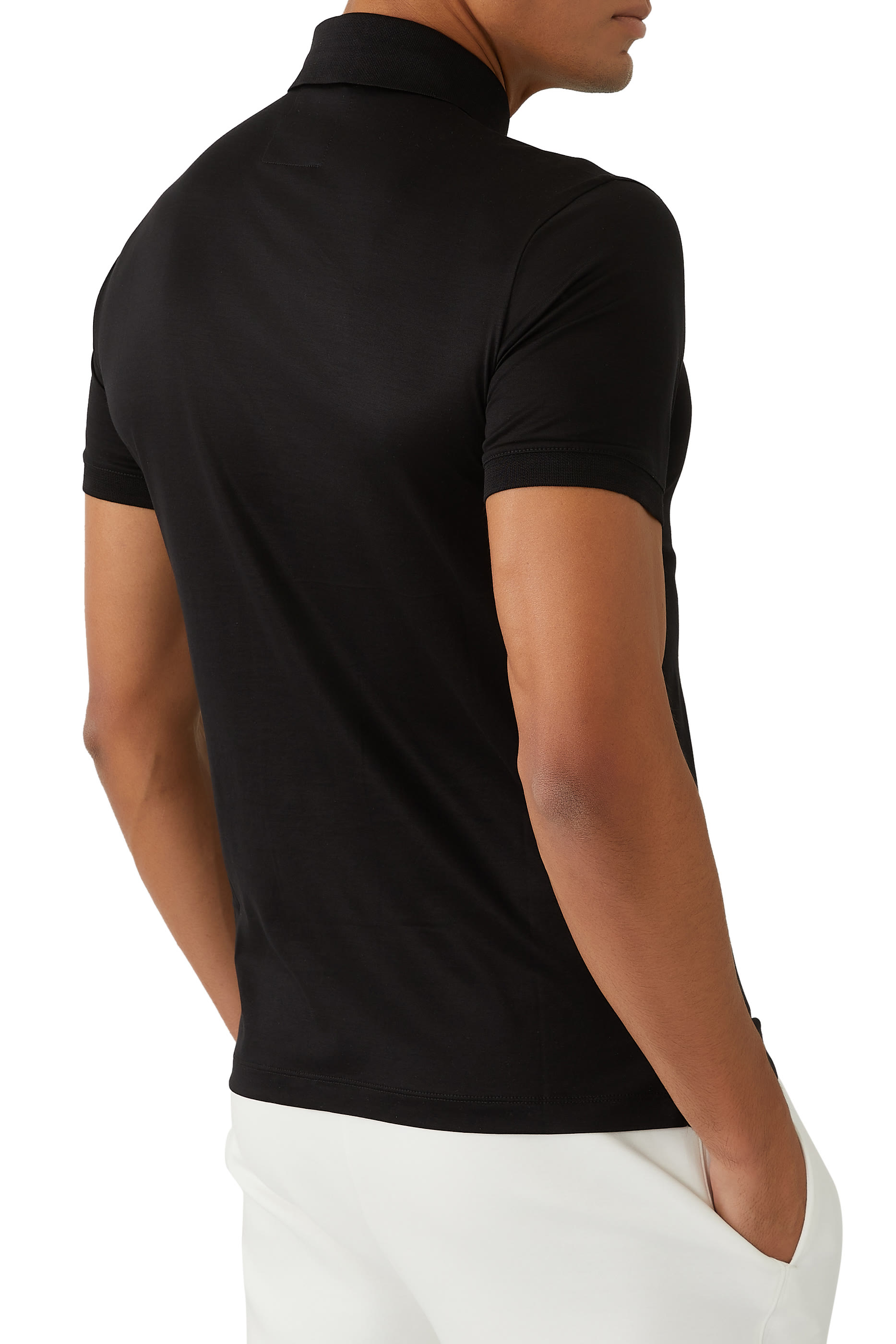 قميص بولو بشعار الماركة بحجم صغير